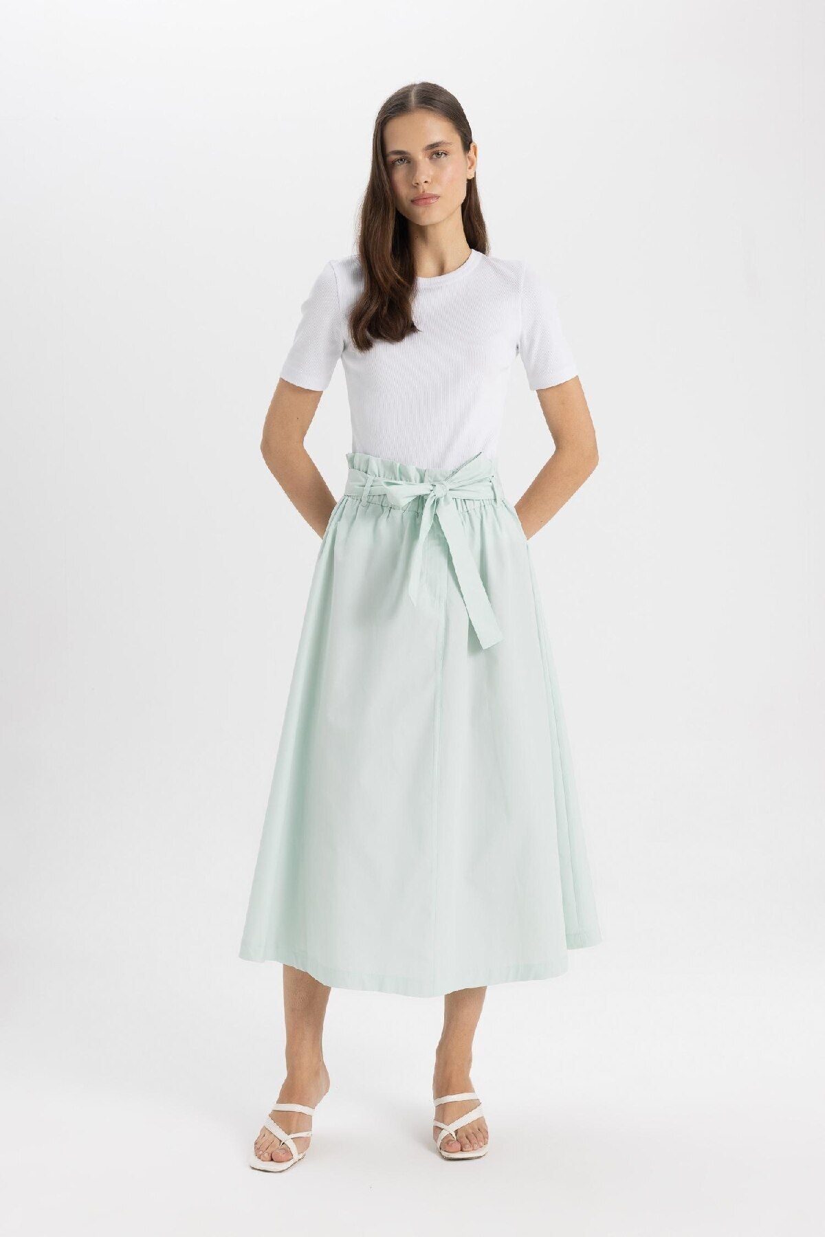DeFacto-A-Line Regular Waist Poplin Midi Skirt C7238AX24SM 3