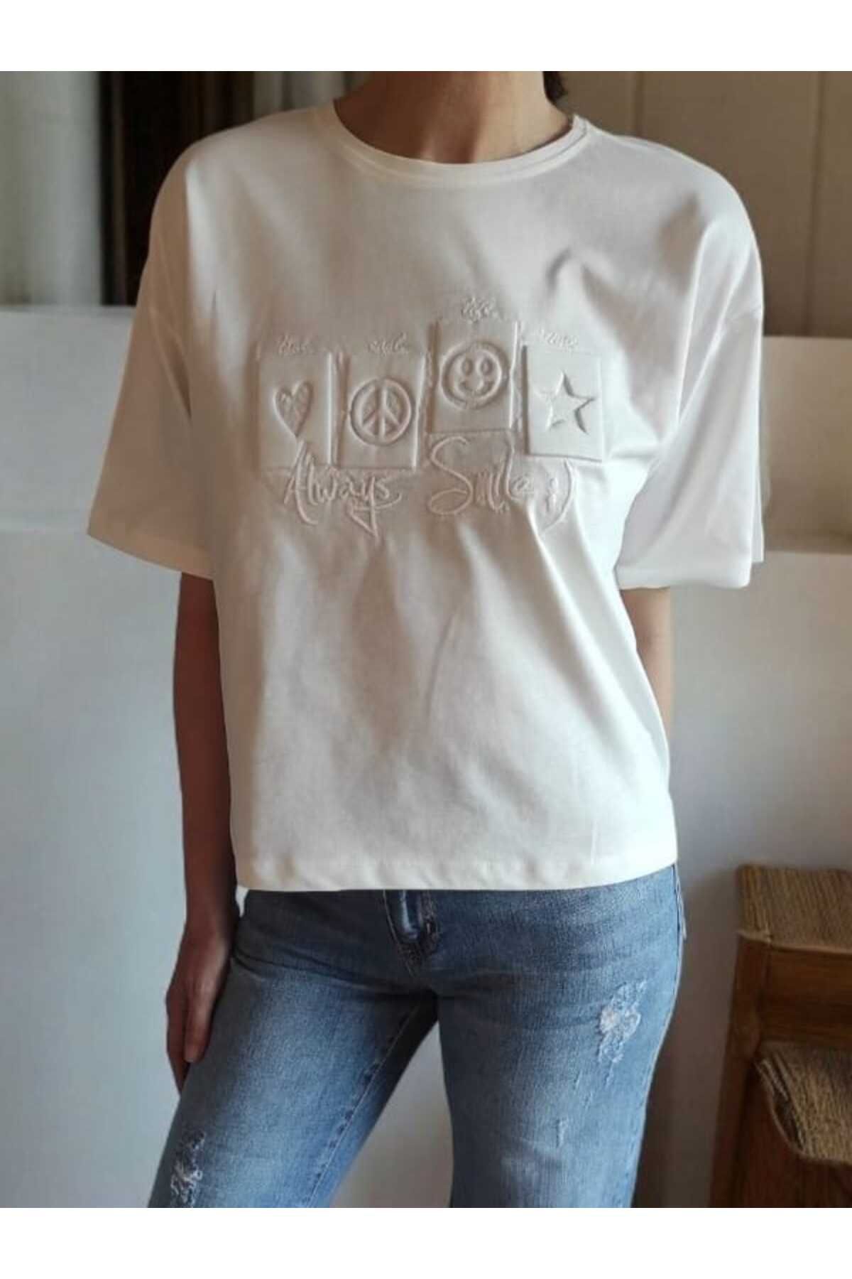 BEBE PLUS Kalıp Baskı Detay Smile T-Shirt