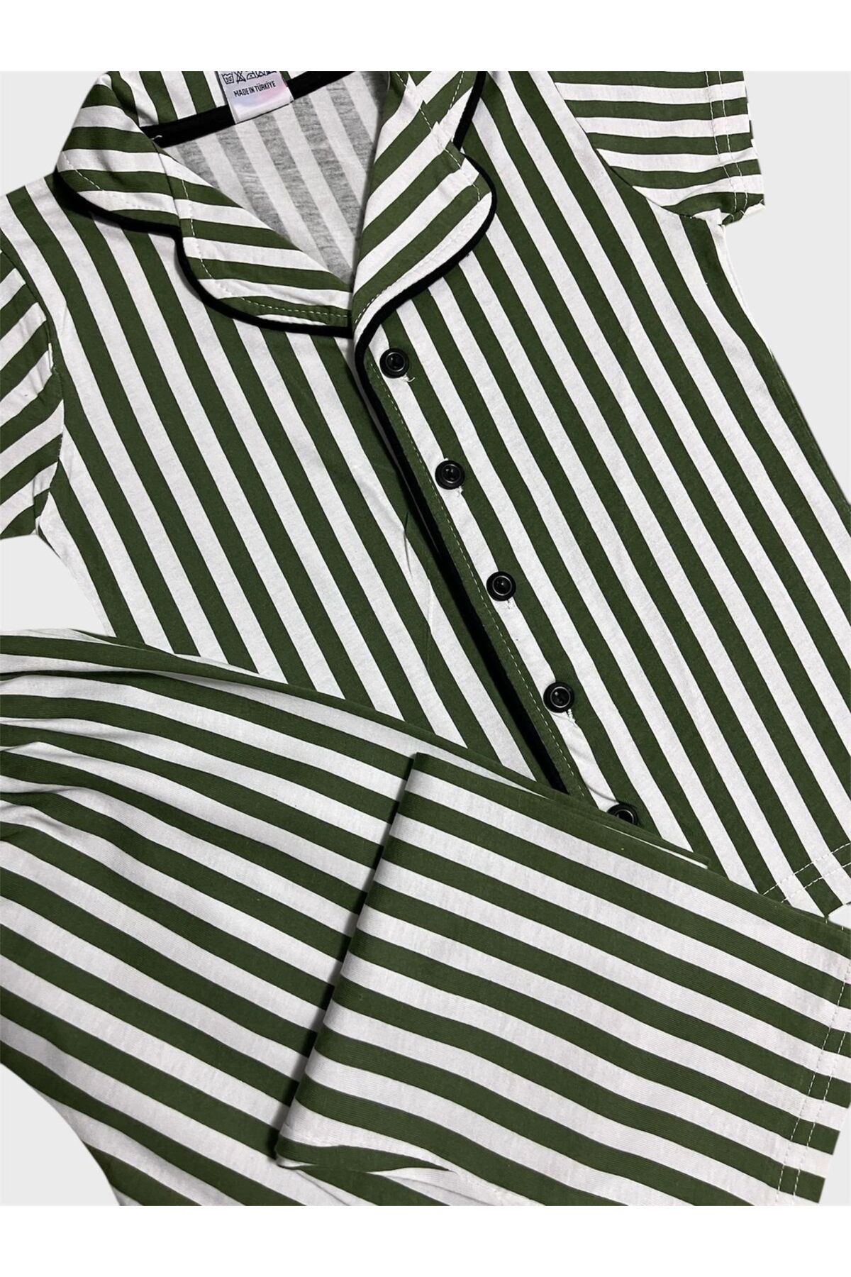 Genel Markalar Erkek Çocuk %100 Pamuklu Yeşil Çizgili Gömlek Yaka Düğmeli Kısa Kollu Yazlık Pijama Takımı fotoğrafı 4 (önizleme)