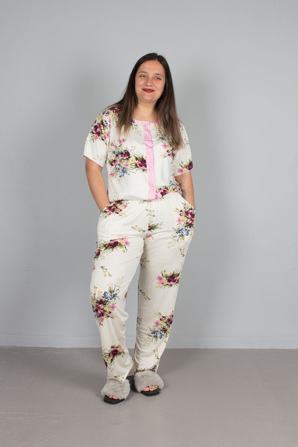 Truva XXL-Large Size Floral Patterned Lycra Buttoned Pajama Set 2