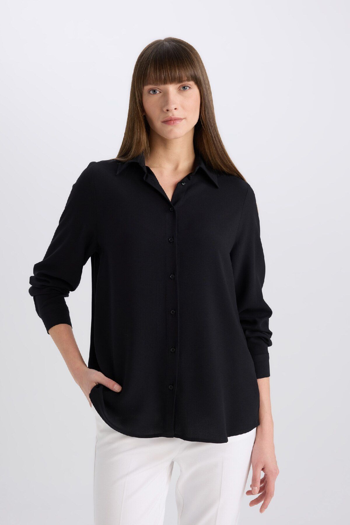 DeFacto-Normale Passform, einfarbiges Basic-Langarmshirt Z6472az25sp 3