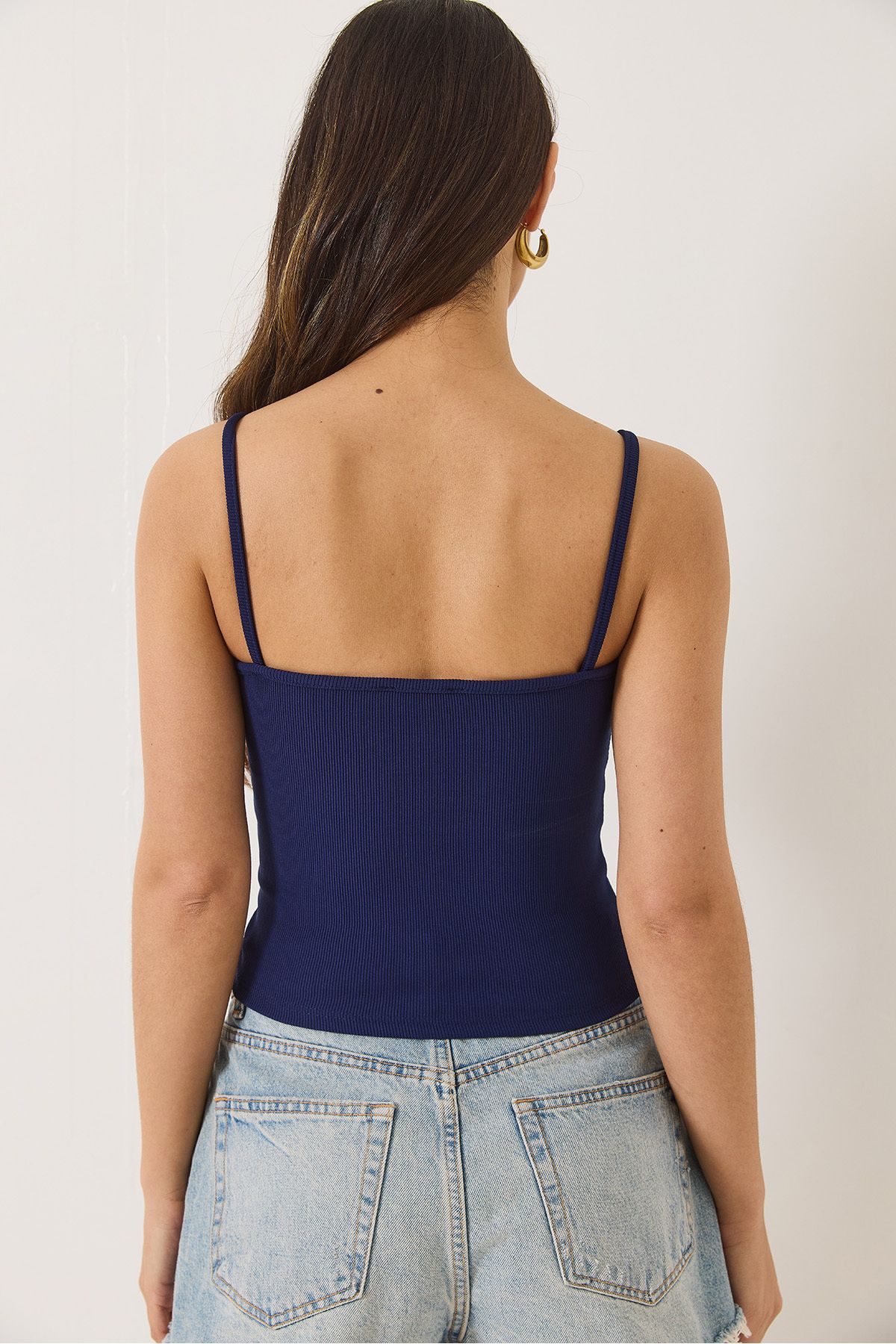 Bianco Lucci-Women's Thin Strap Crop Tank Top with Heart Accessories 2226 60284026 6