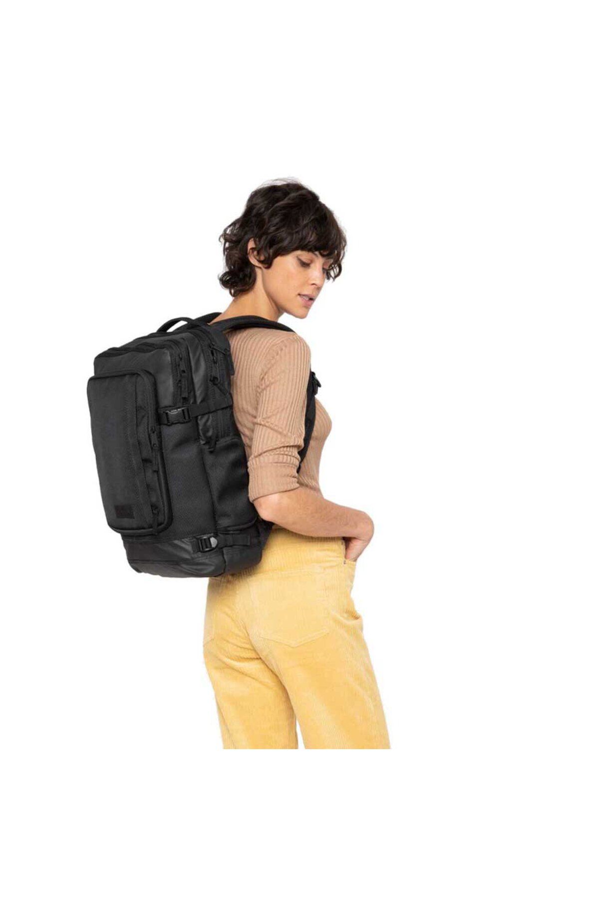 Eastpak-Tecum L Unisex Gray Backpack Unisex Backpack Ek00092D80W1 7
