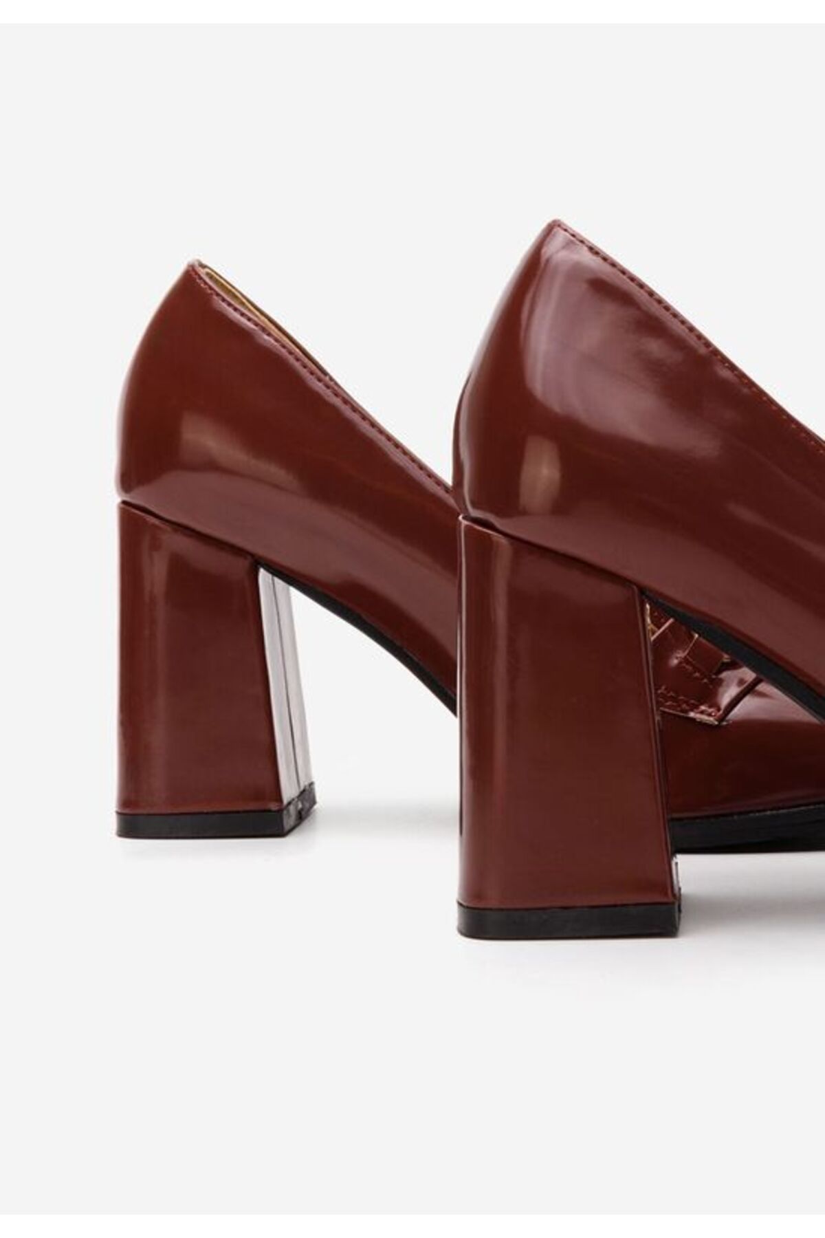 B T Shoes-Mocasini cu toc Noriana grena 6