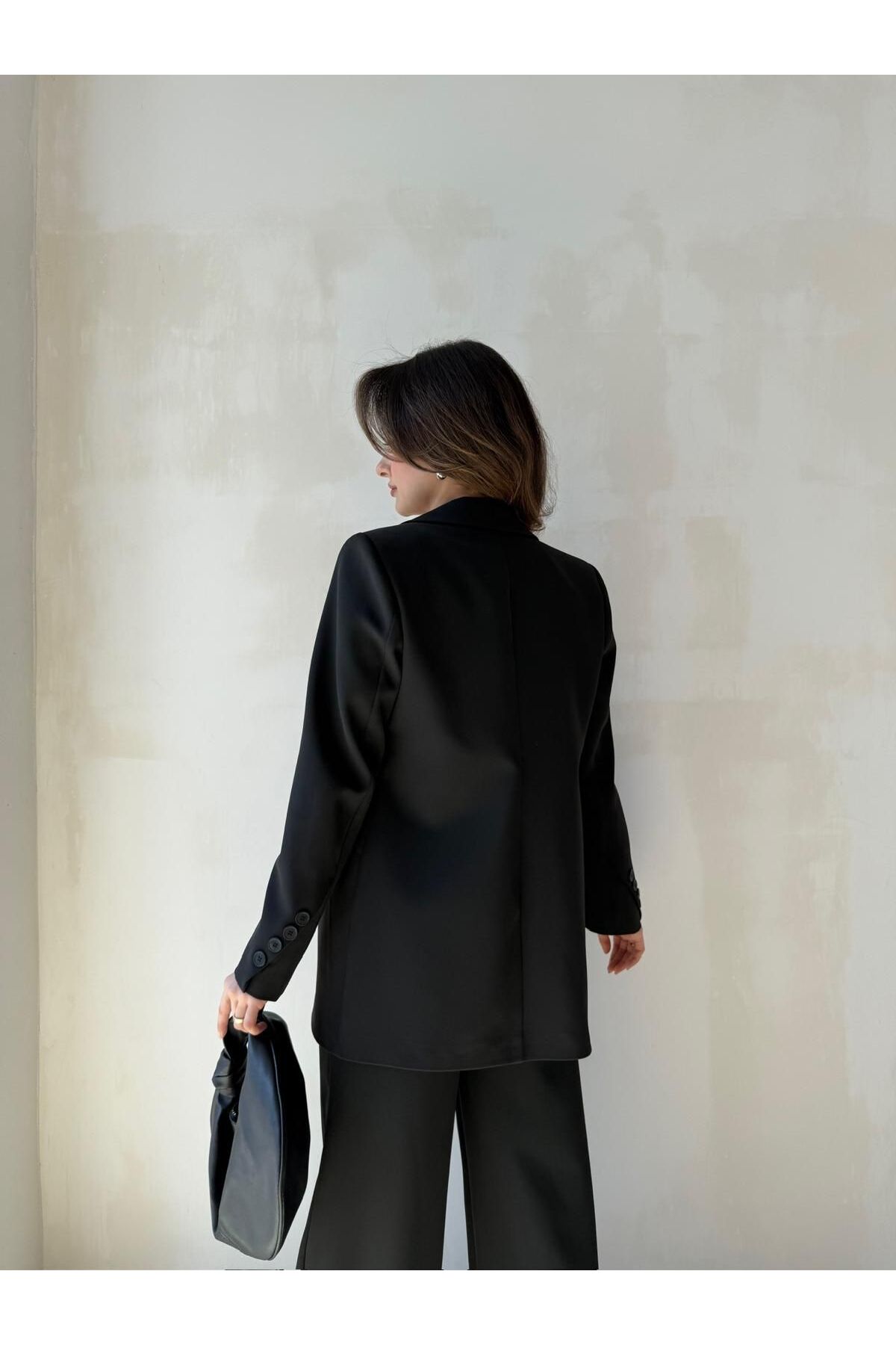 Veste Blazer Noir Satinée à Un Bouton pour Femme - Chic et Confortable - Görsel 3
