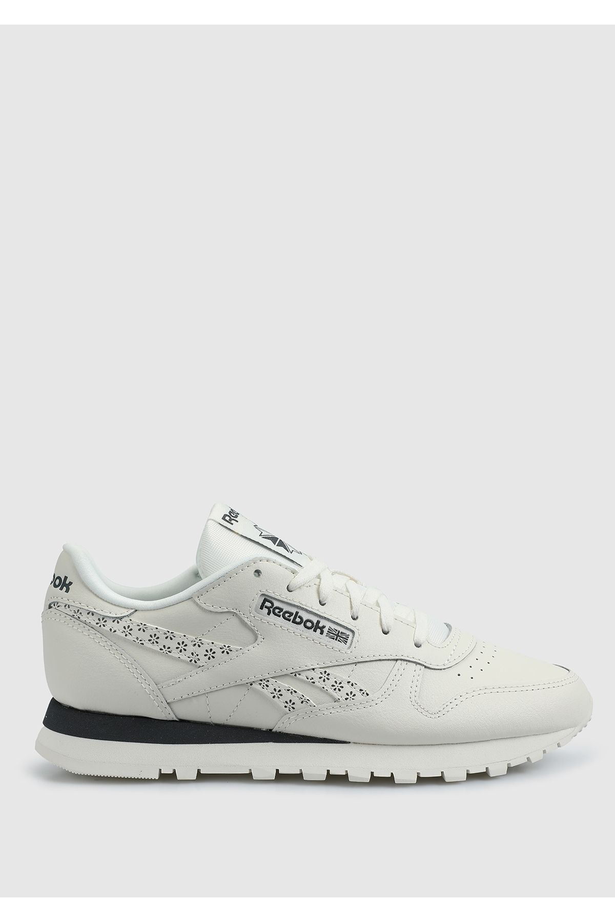 کفش کتانی زنانه چرم مایل به سفید 100074373 Reebok