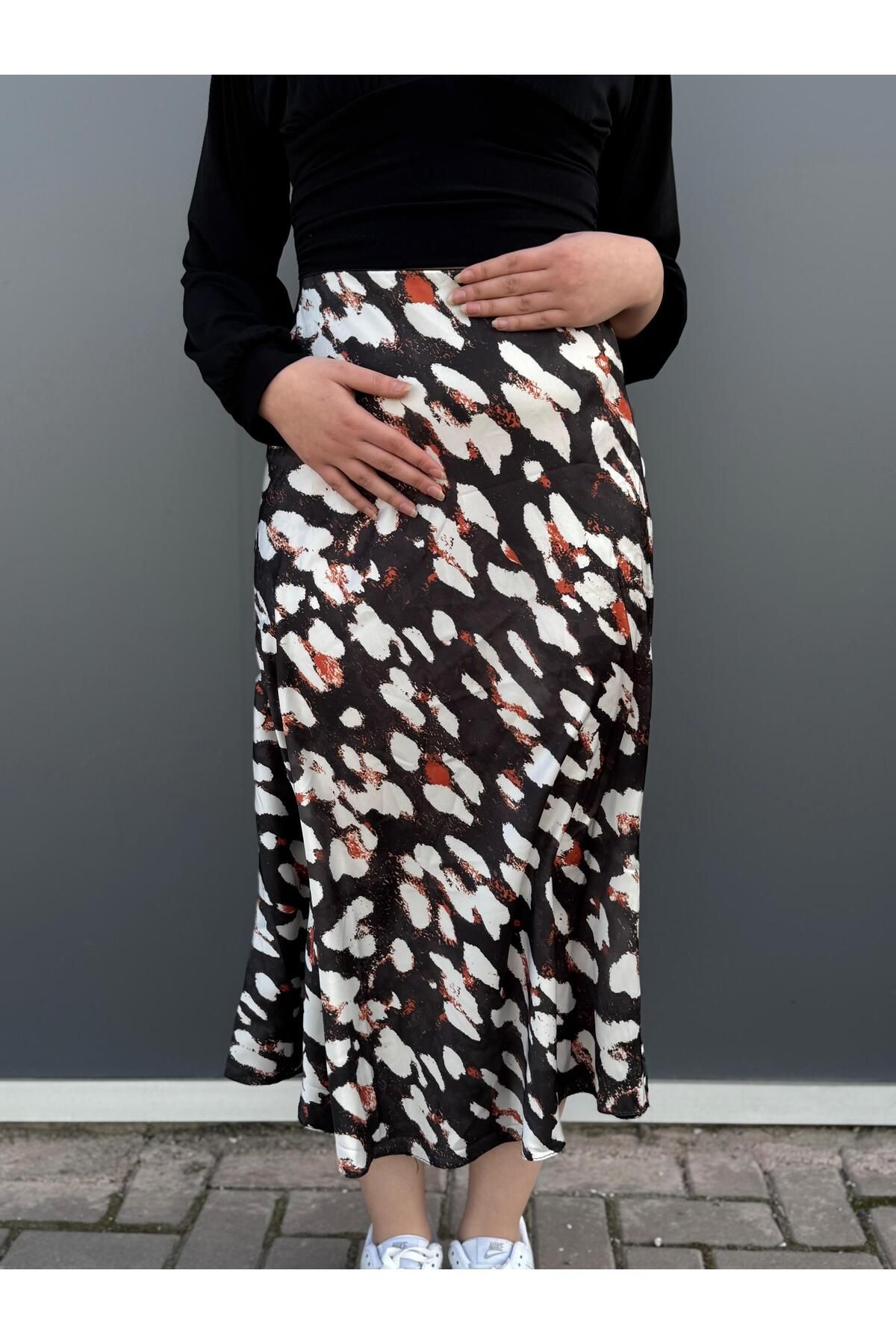 Bigdart-Patterned Satin Skirt 8031 4