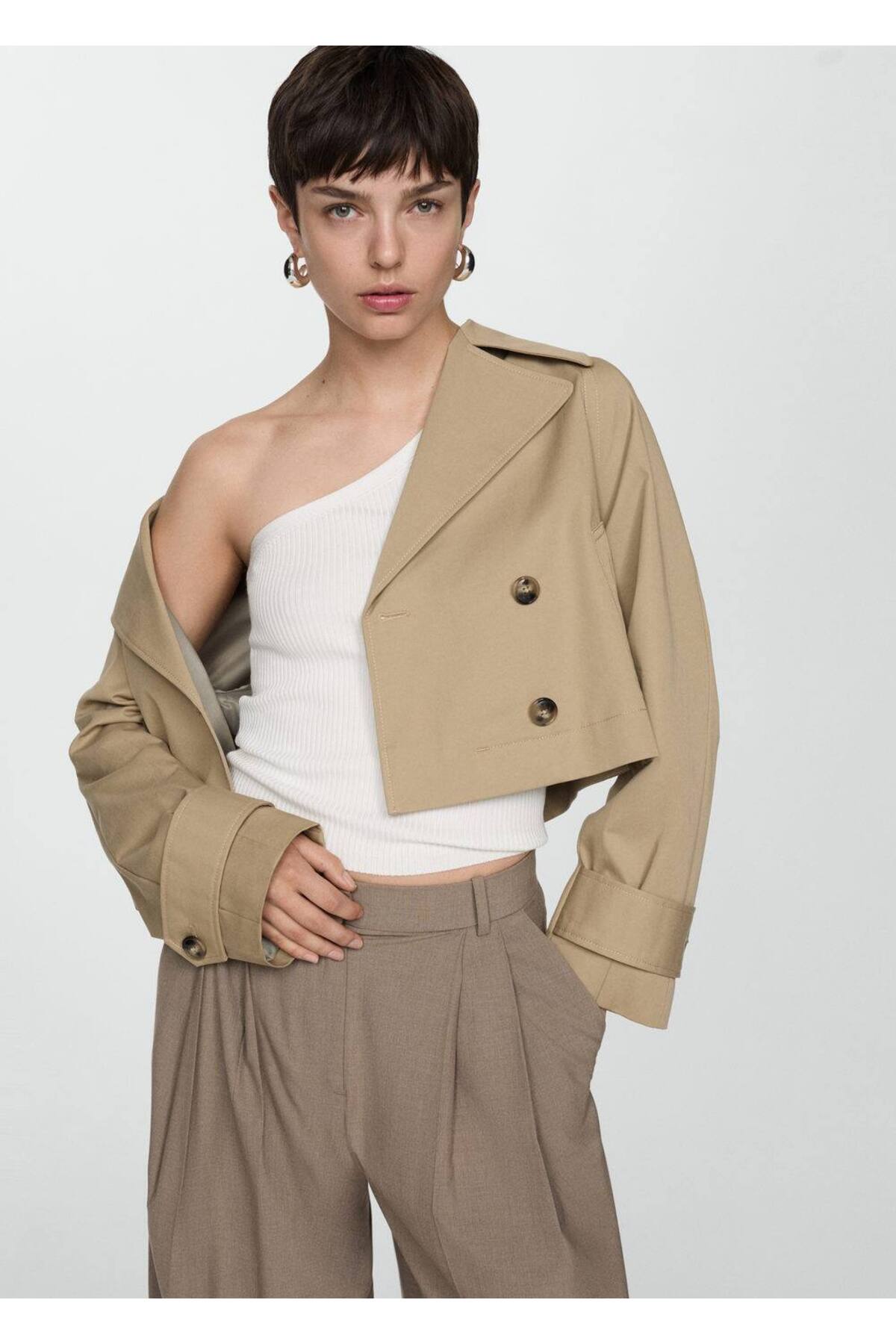 Düğümlü asimetrik bluz