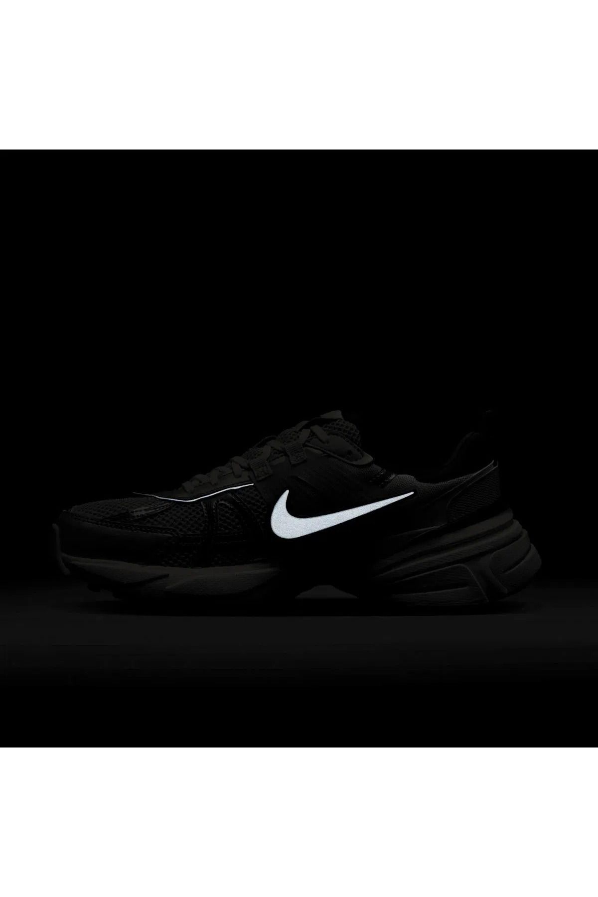 Nike-V2K Run Shoes - Gray / Liver / Does Not Show Its Flag 5