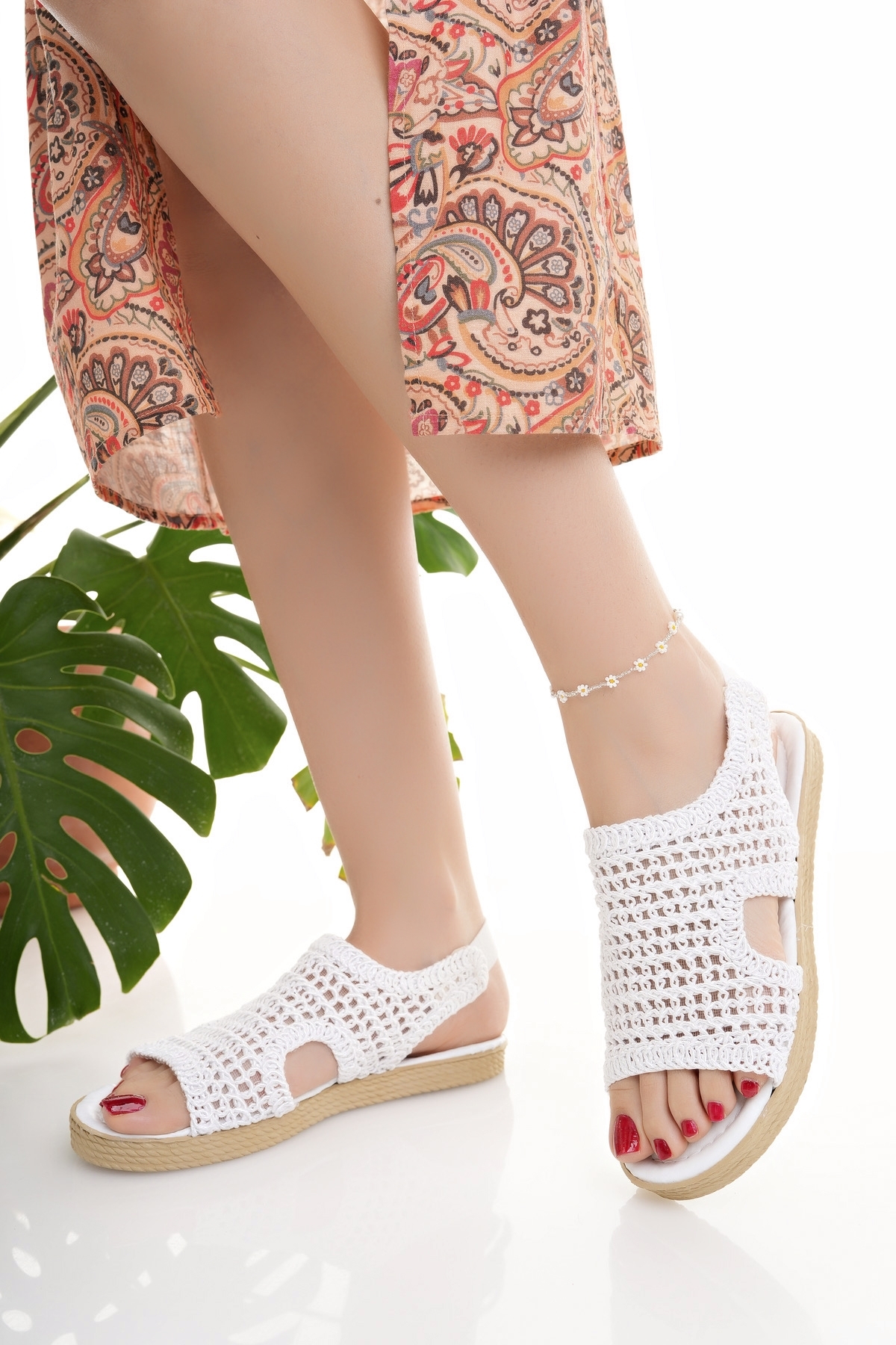 Modafırsat  Kadın Hasır Sandalet Beyaz Örgü Dantel Triko Nakış İşlemeli Yeni Sezon Yazlık Ev Plaj Tatil Sandalet - Görsel 5