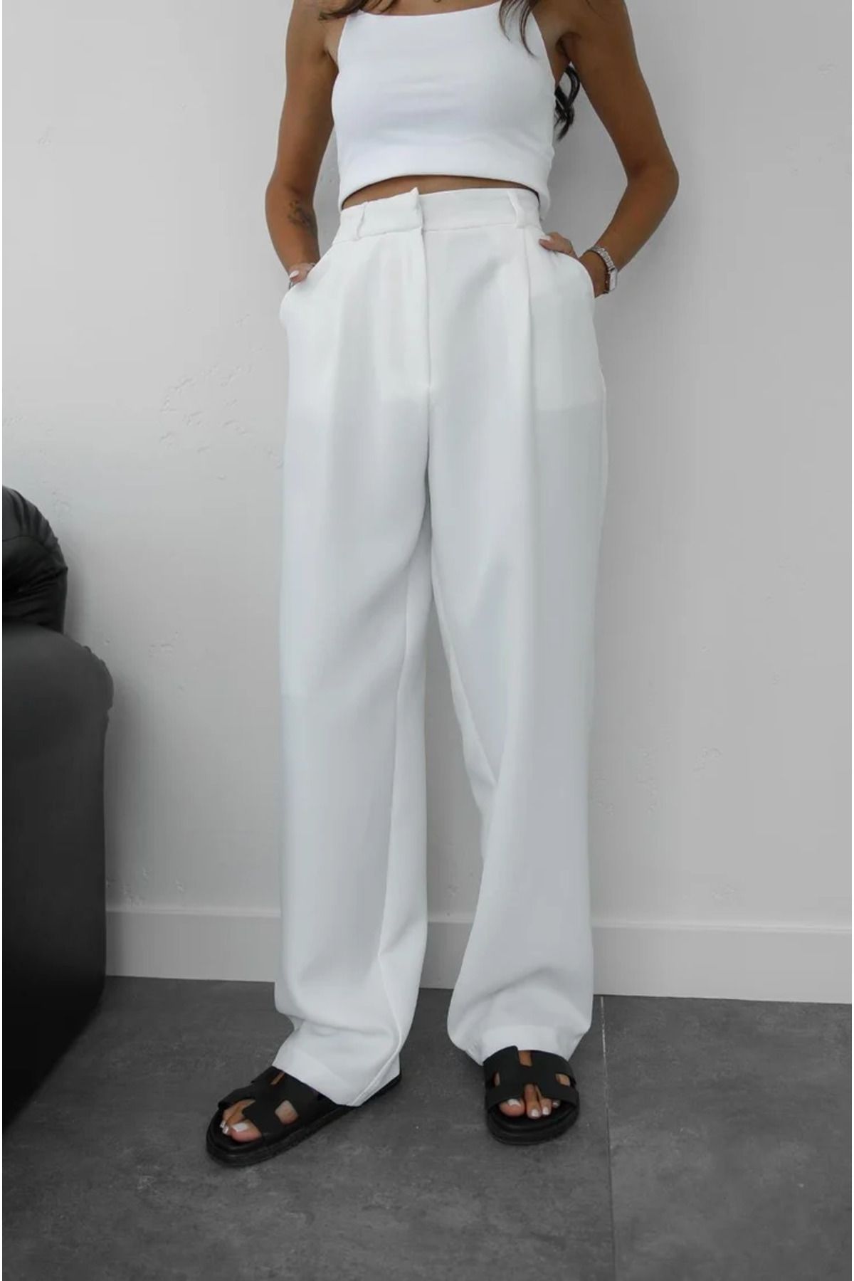 Julidress-Palazzo Trousers with Cinch Stitching at the Waist 1