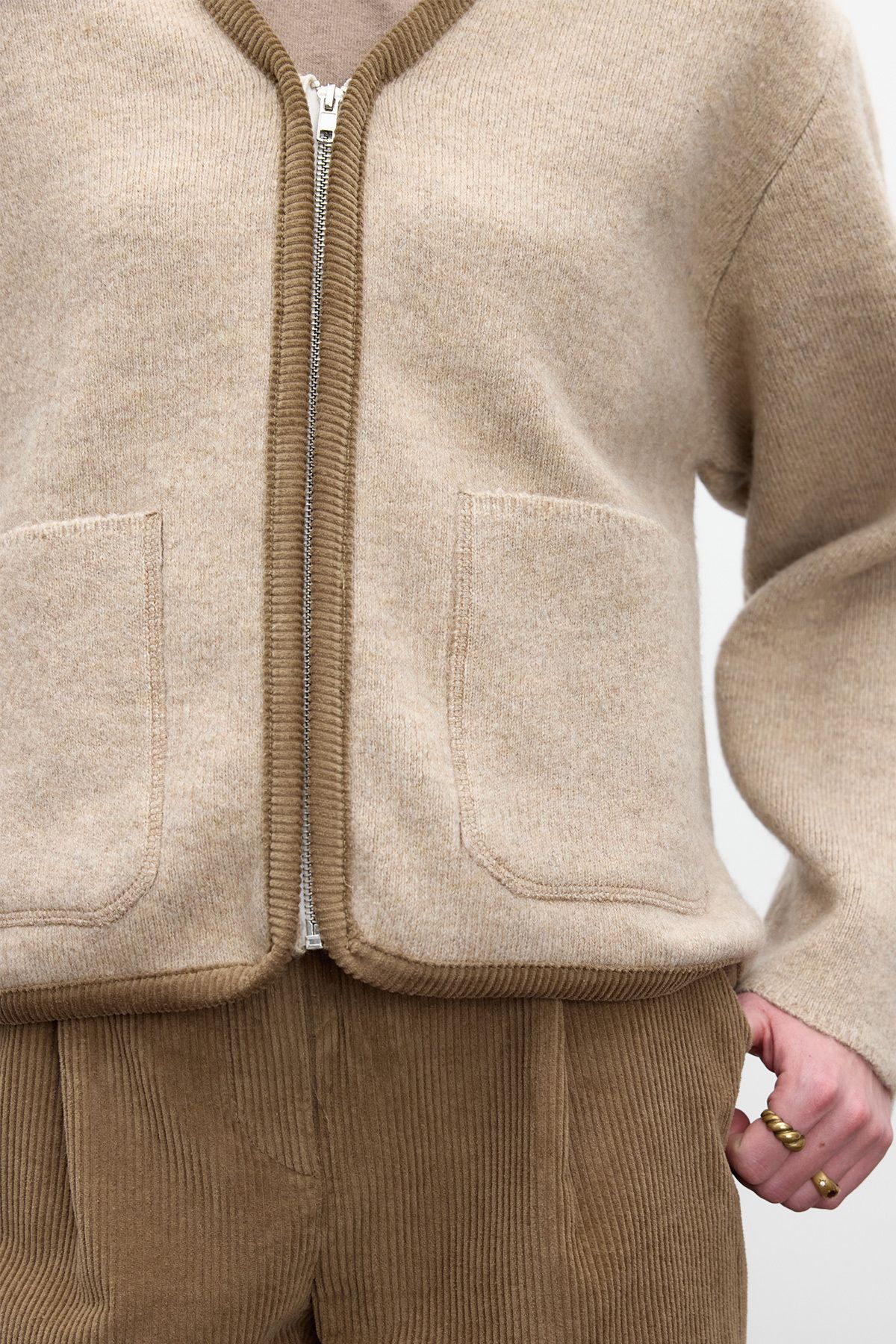 Manuka-Plain Knitted Zippered Knitwear Beige 4