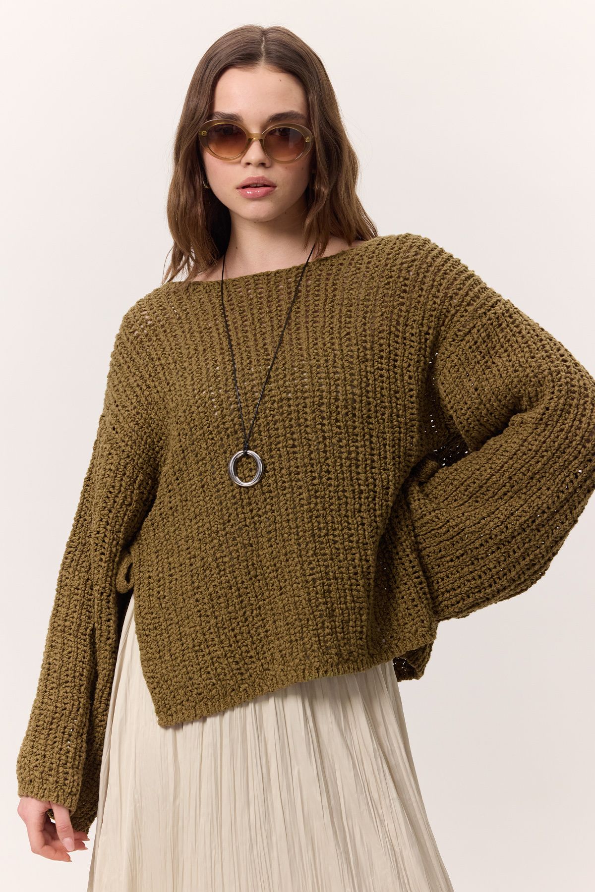 Manuka-Grüner STRICKPULLOVER MIT NETZSTRICK 6