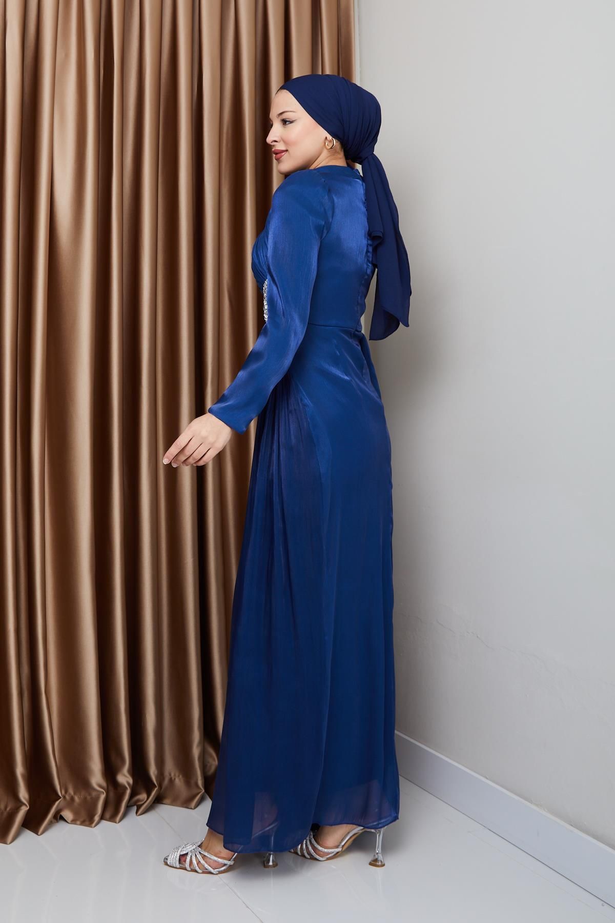 Olcay-Yoryo Silk Hijab-Abendkleid mit Steindetail an der Taille und Kordelzug K. INDIGO 1233 7