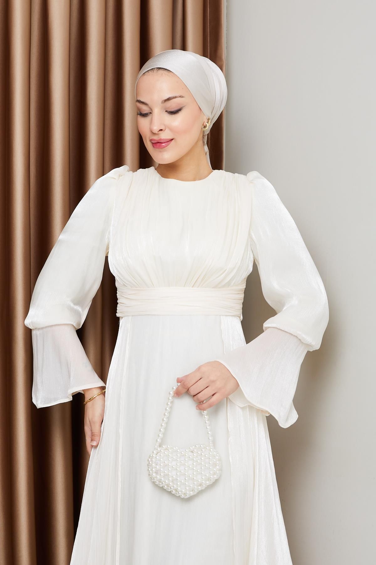 Olcay-Yoryo Silk Hijab Abendkleid – Kleid mit Cape-Rock EKRU 1235 5