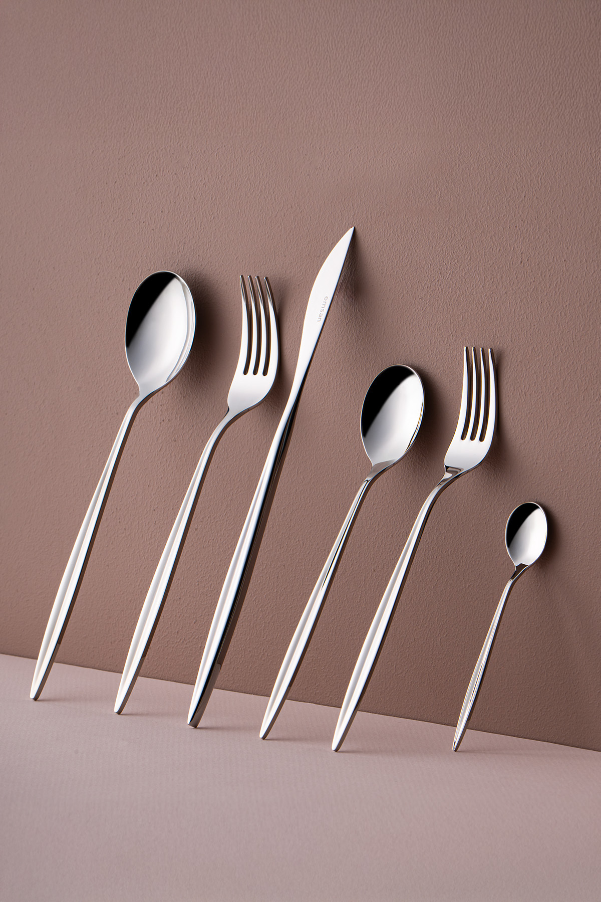 Emsan-Nova 72 Piece Luxury Cutlery Set for 12 Persons 1