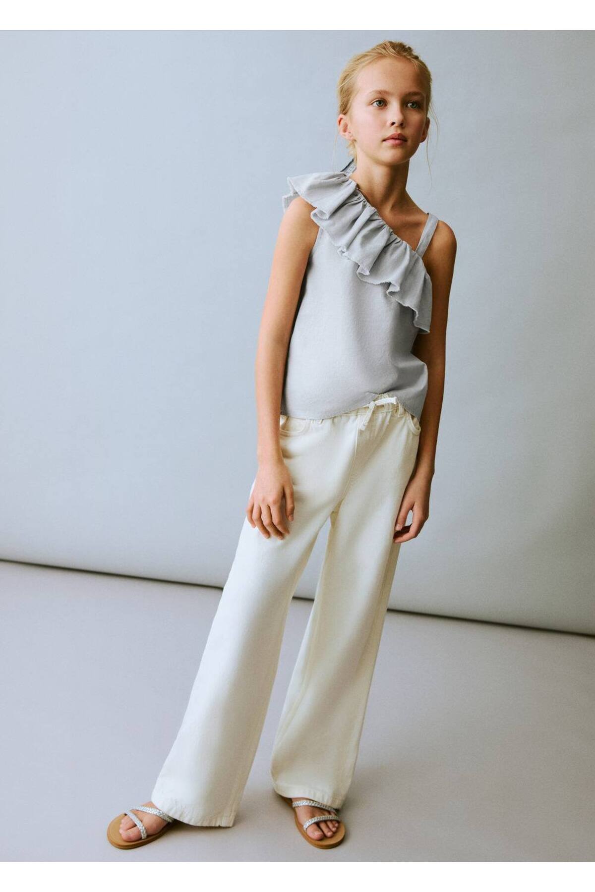 Volanlı asimetrik bluz