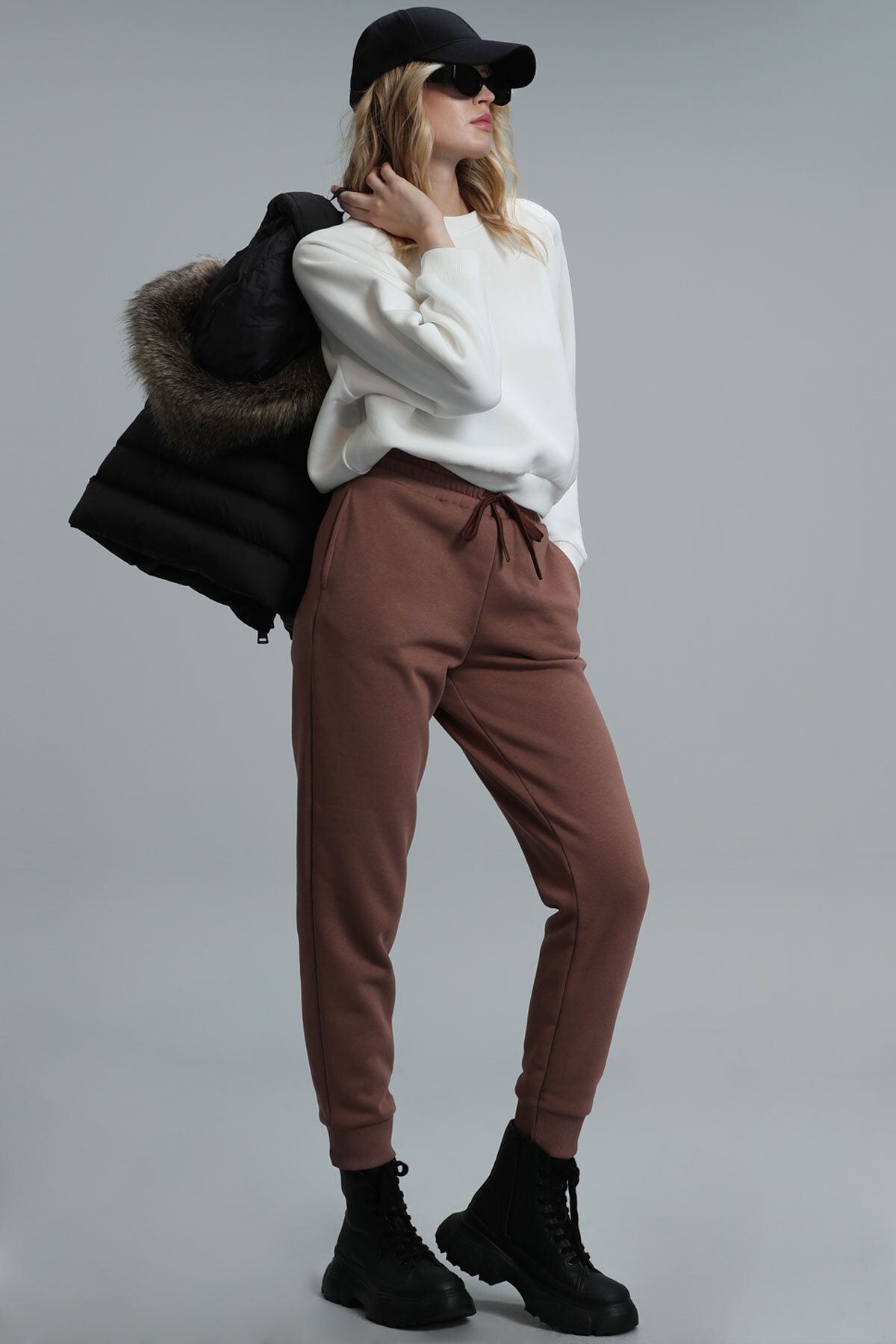 Lufian-Uwen Women's Knitted Sweatshirt Off White 2