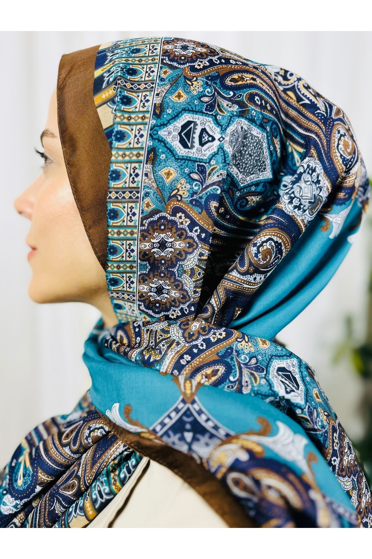 kubbe-Intense Retro Pattern Soft Cotton Shawl - Capture a Peaceful and Stylish Style with Retro Ethnic Pattern 4