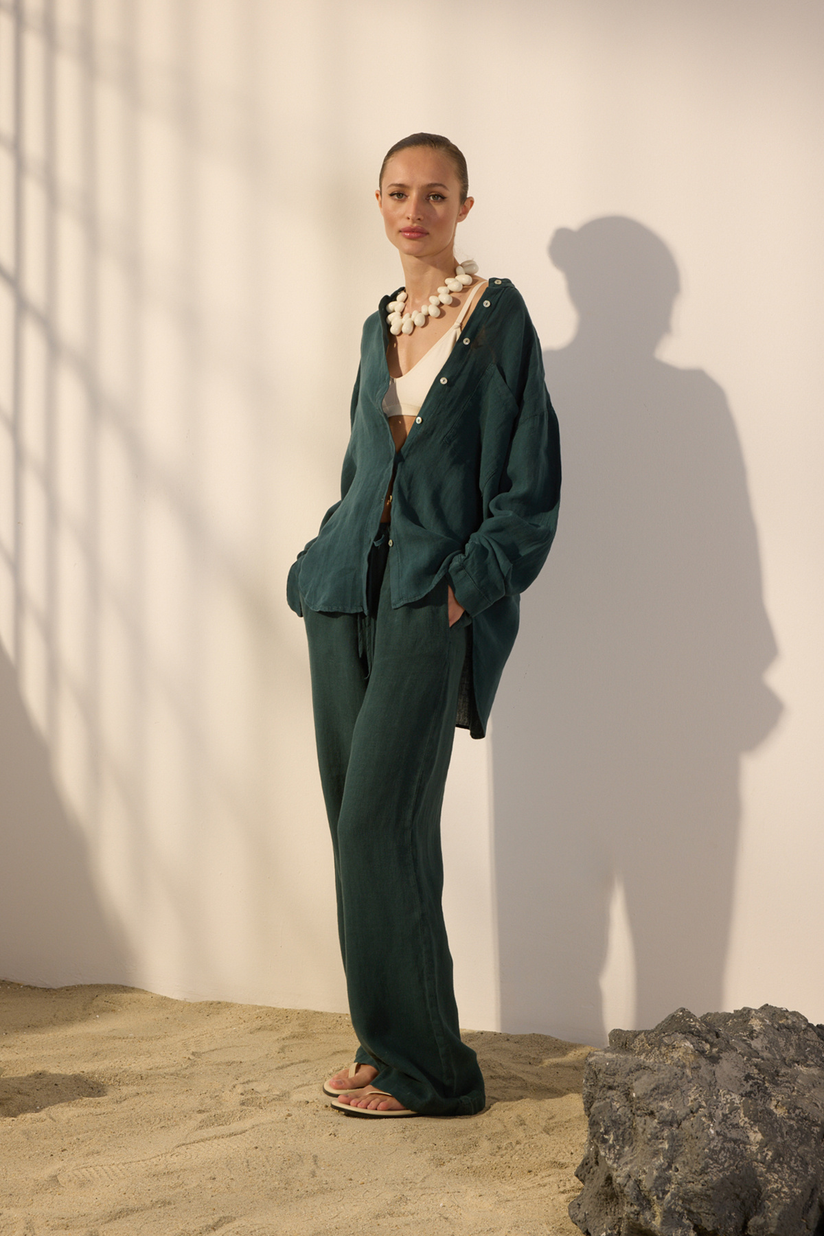 Trendyolmilla  Petrol Yeşili %100 Keten Oversize Gömlek TWOSS25GO00131 - Görsel 2