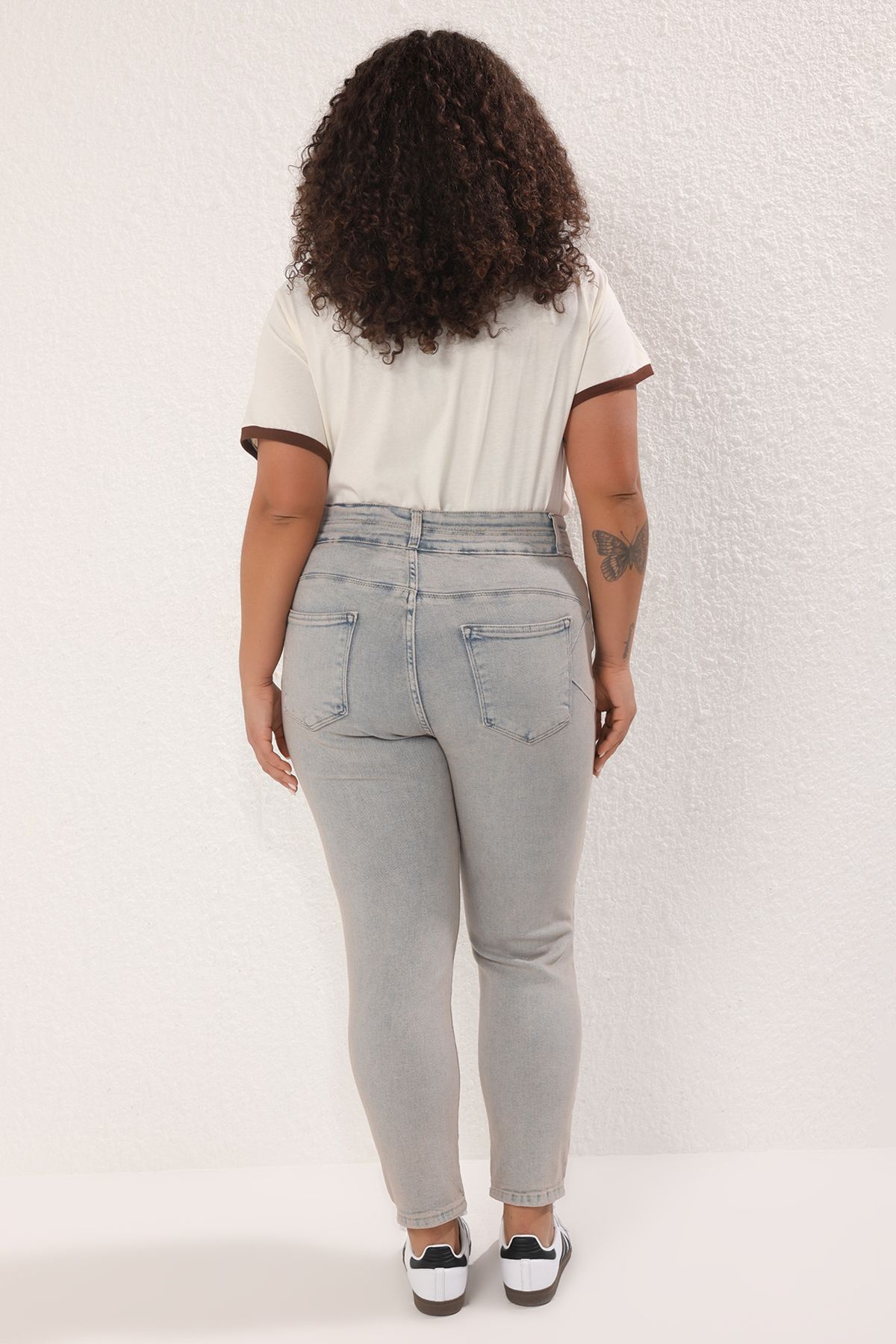 Trendyol Curve-Blue High Waist Stretchy Skinny Plus Size Jeans Tbbaw25Cj00024 5