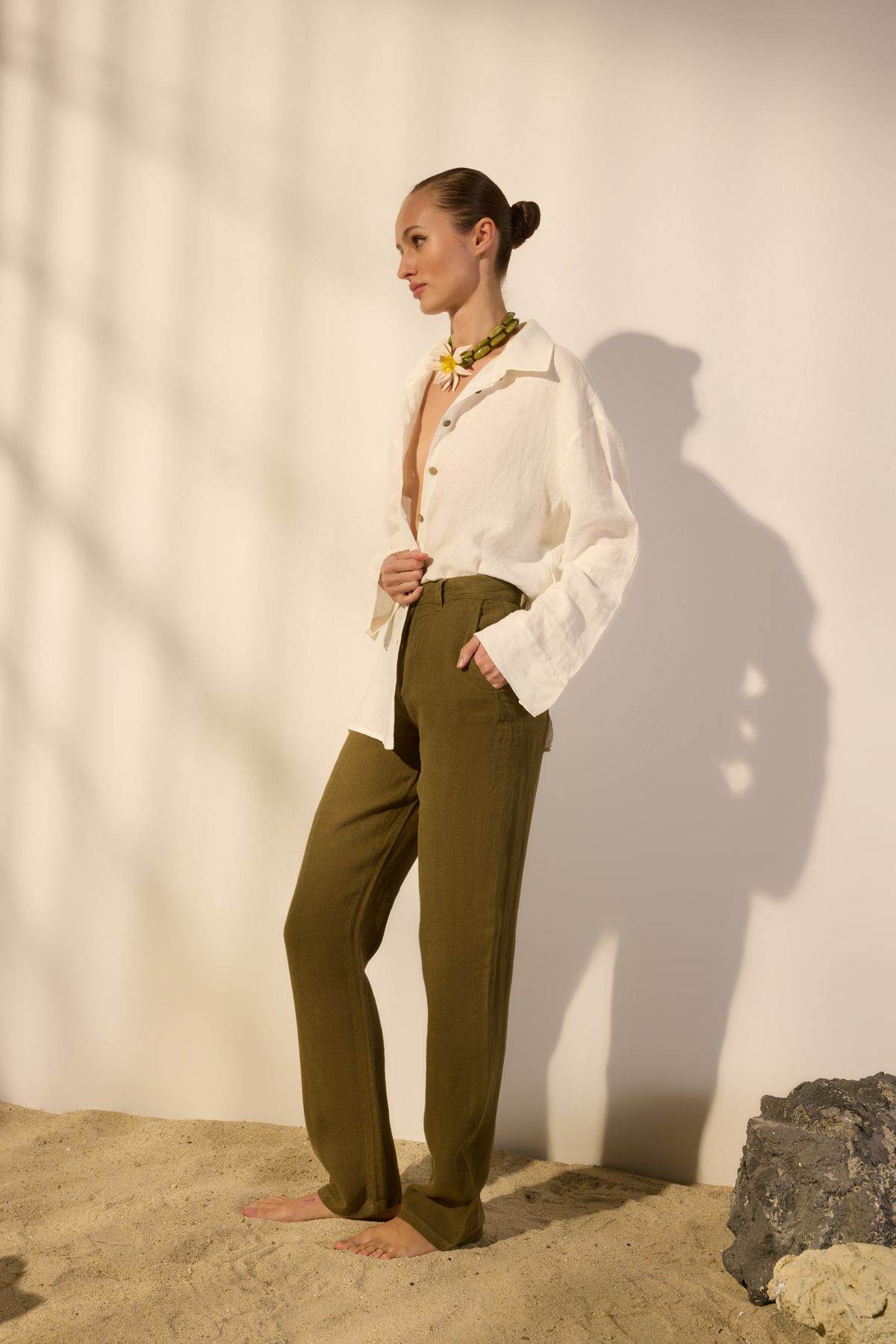 Trendyol Collection Ψηλόμεσο Λινό Χακί Παντελόνι Με Φαρδύ Πόδι - für Adult Γυναίκα - 36