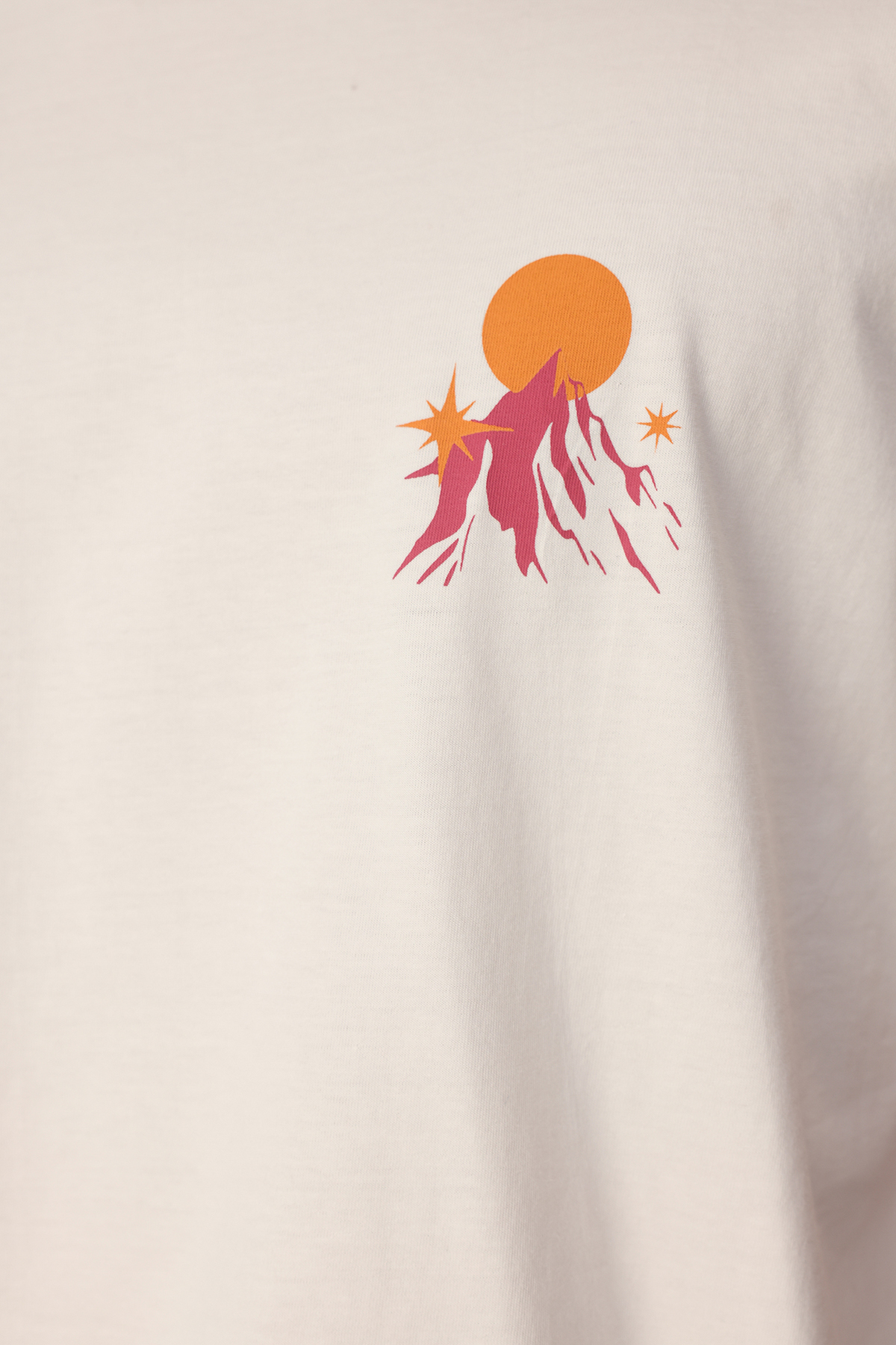 Trendyolmilla  Ekru Oversize/Geniş Kesim Dağ Sırt Baskılı %100 Pamuk T-Shirt TMNSS25TS00191 - Görsel 3