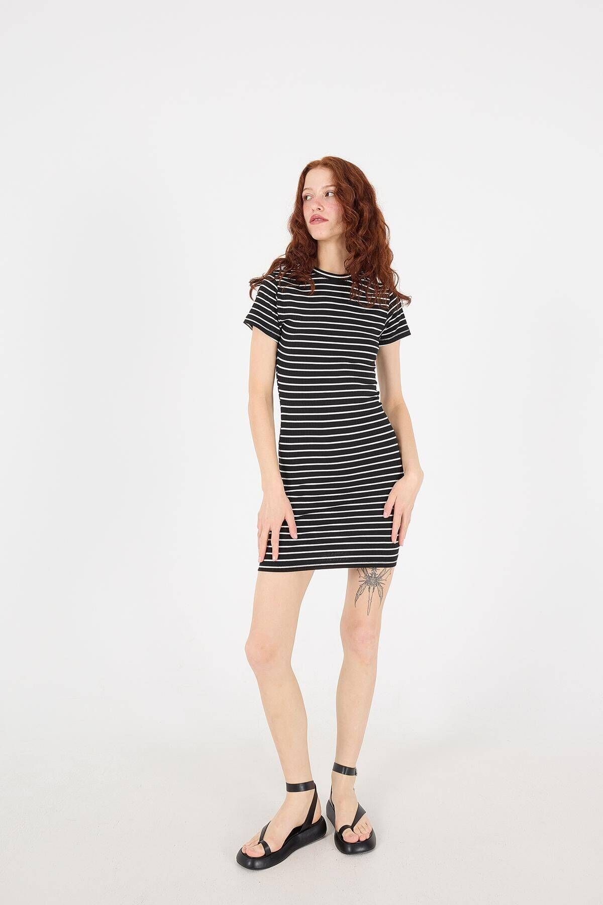 Addax-Striped Short Sleeve Crew Neck Mini Dress - E15790-W2 4