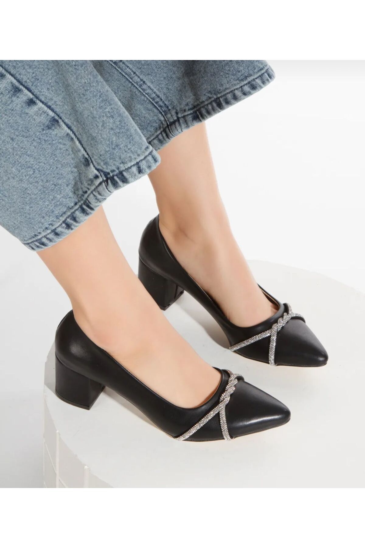 mustey-Double Stripe Stone Low Heel Shoes 3