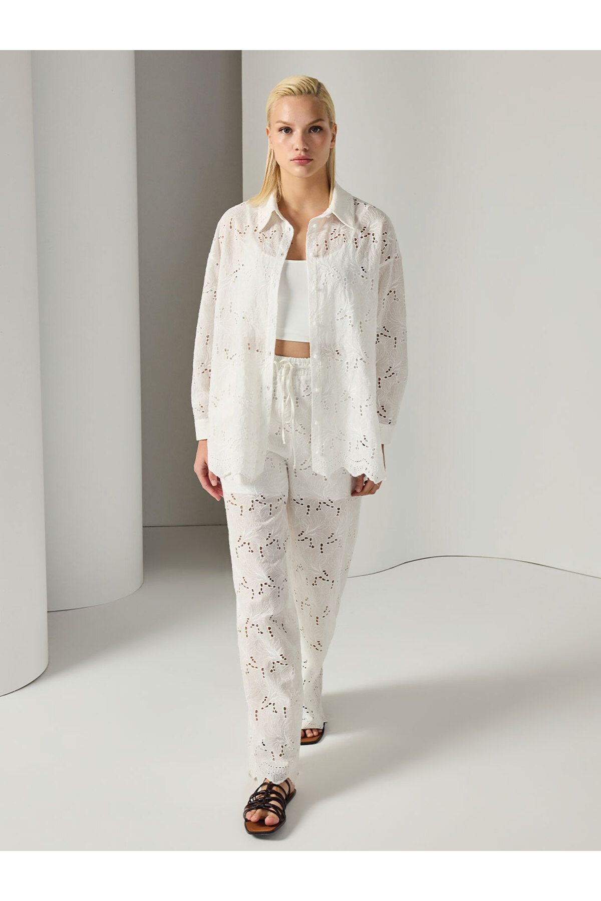 Unique-Brode Fabric Back Window Shirt 2