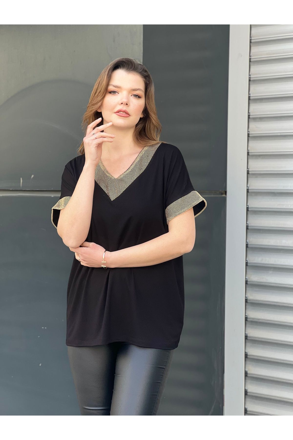 citycenterfashion-Women's Plus Size V-Neck Blouse - Mesh Sim (Cty-Xyn-7643) Intermediate Size M-L-Xl-Xxl 3