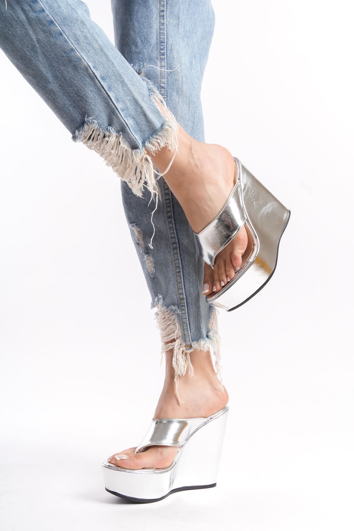 owwox club-Ophelia; Silver, 12 cm Wedge Heeled Flip Flops 3