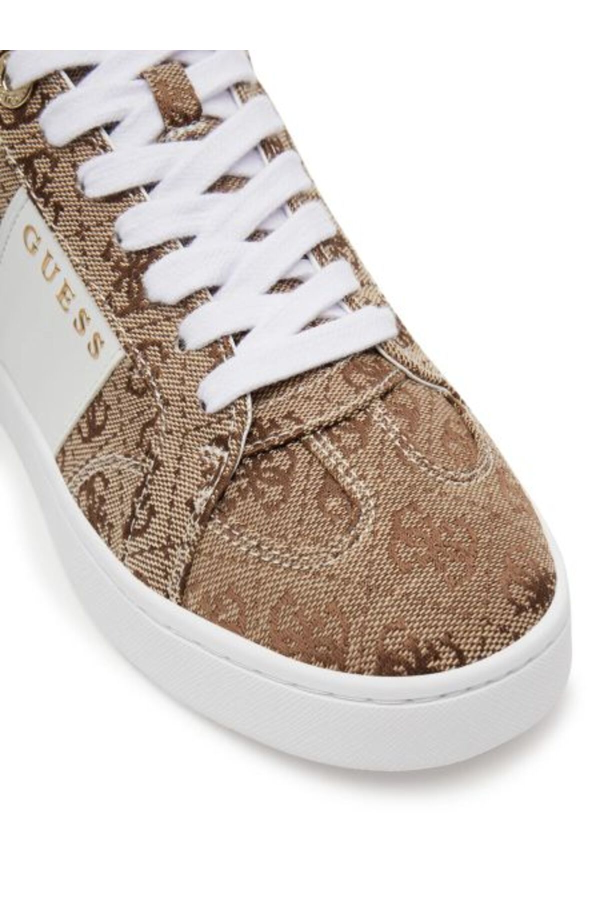 Guess-Jrone5 6