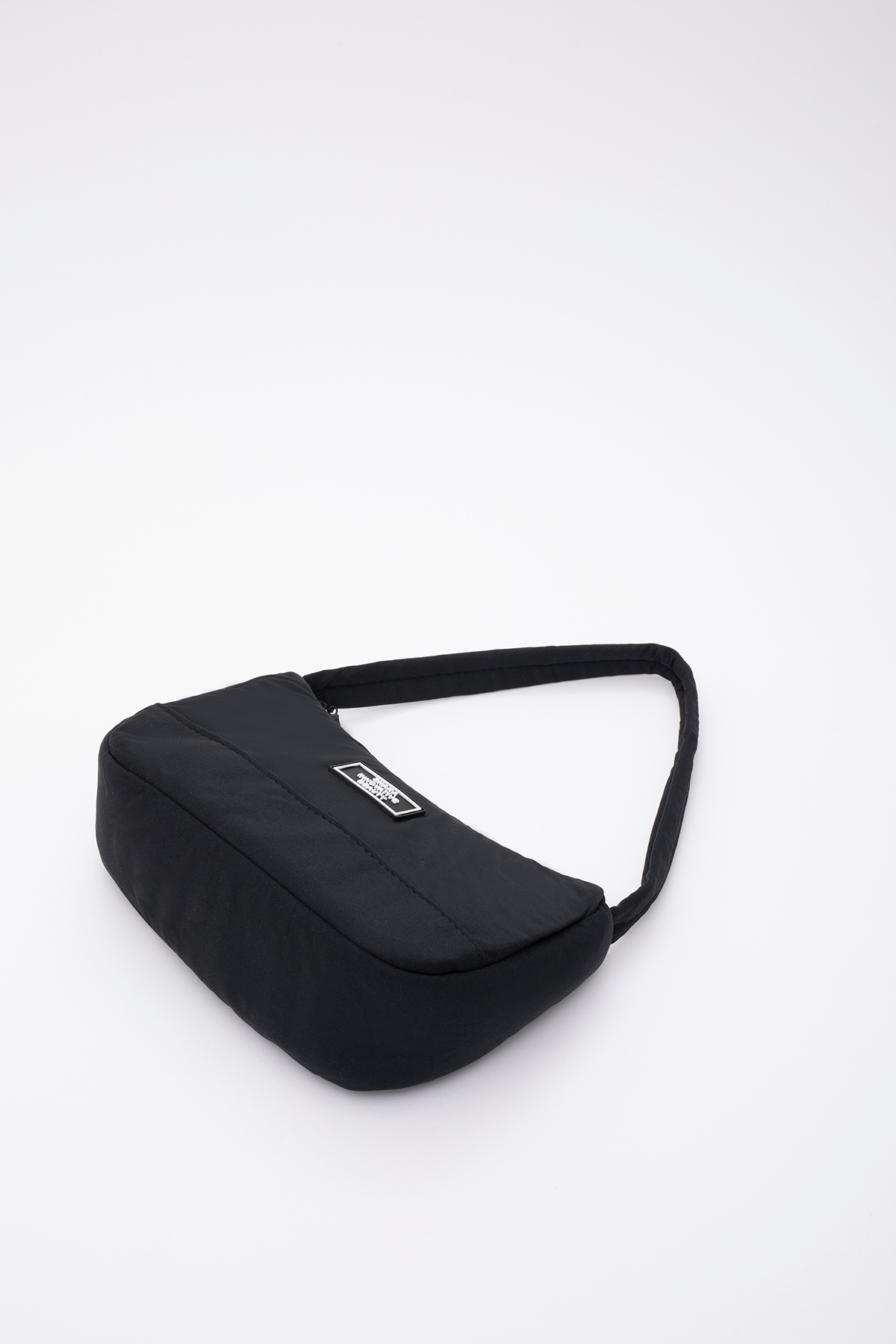 Shaka Siyah U11 Kanvas Kumaş, Fermuarlı Tek Bölmeli , Baget Model El, Kol Ve Omuz Çantası fotoğrafı 5 (önizleme)