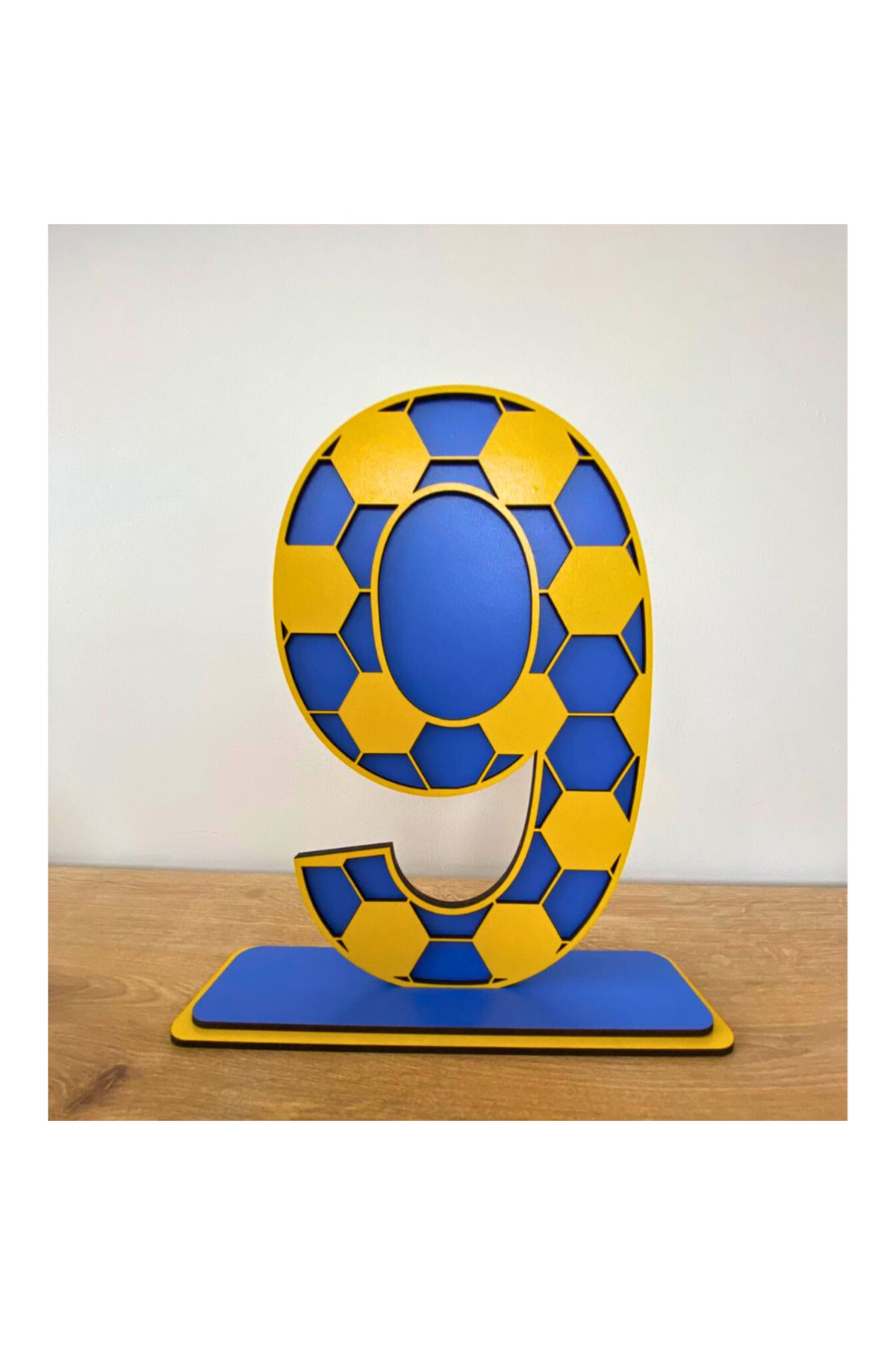 WoodenZoo 9 Yaş Doğum Günü Masa Dekoru-2 ( Fb Temalı Sarı-lacivert )