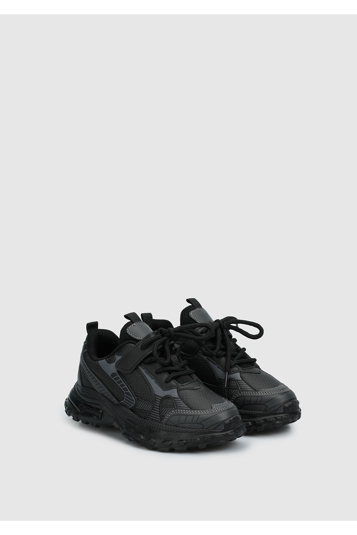 Kiddo-Black Girls Sneaker 2