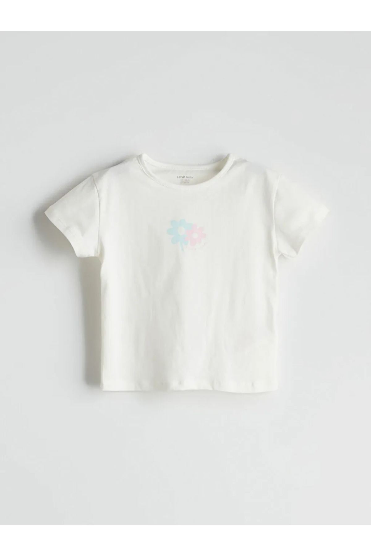 LC Waikiki-Lcw Baby Ecru Floral Baby Girl T-Shirt and Shorts 2-Pack 2