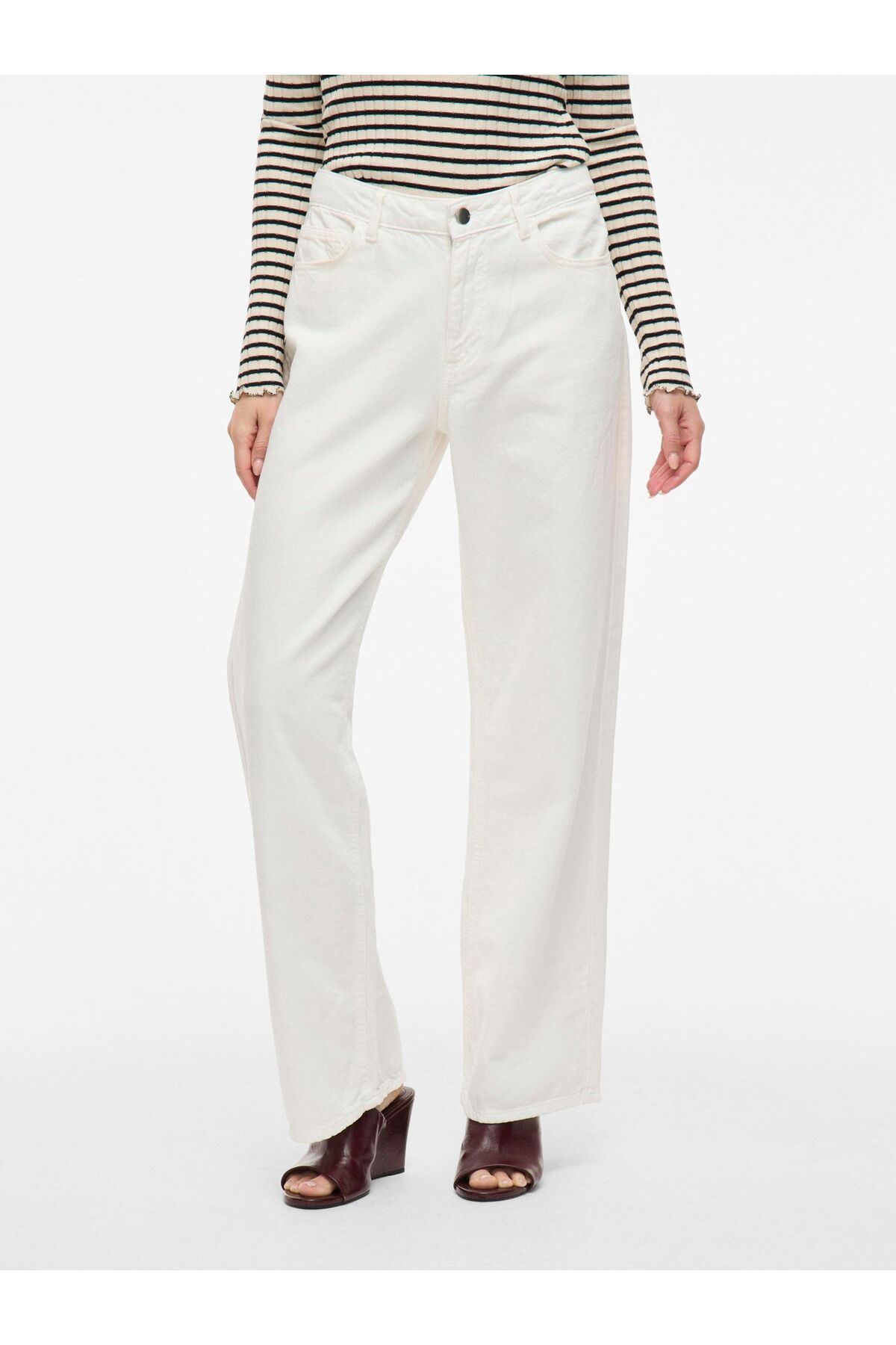 complete the look image