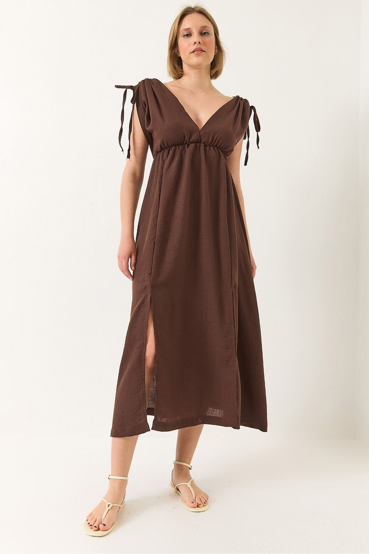 Bianco Lucci-Rochie de damă cu decolteu în V, cu talie elastică, cu șireturi, cu detaliu texturat de in 437 60283175 3