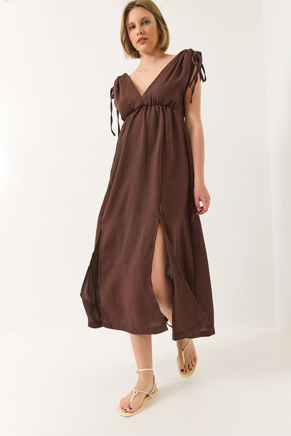 Bianco Lucci-Rochie de damă cu decolteu în V, cu talie elastică, cu șireturi, cu detaliu texturat de in 437 60283175 4