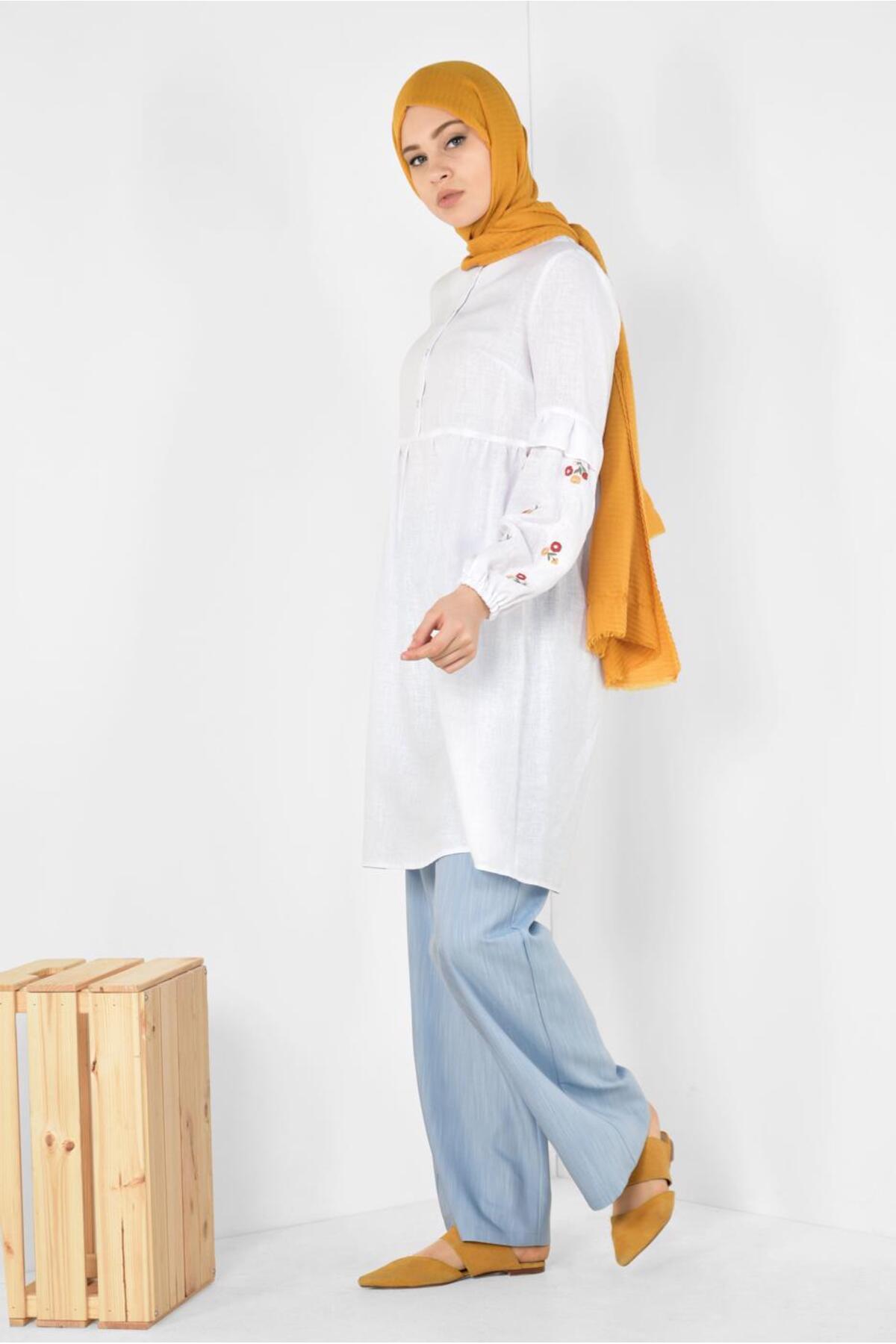 آلوینا تونیک گلدوزی شده چیندار ۴۹۸۶ آلوینا تونیک گلدوزی شده چیندار ۴۹۸۶