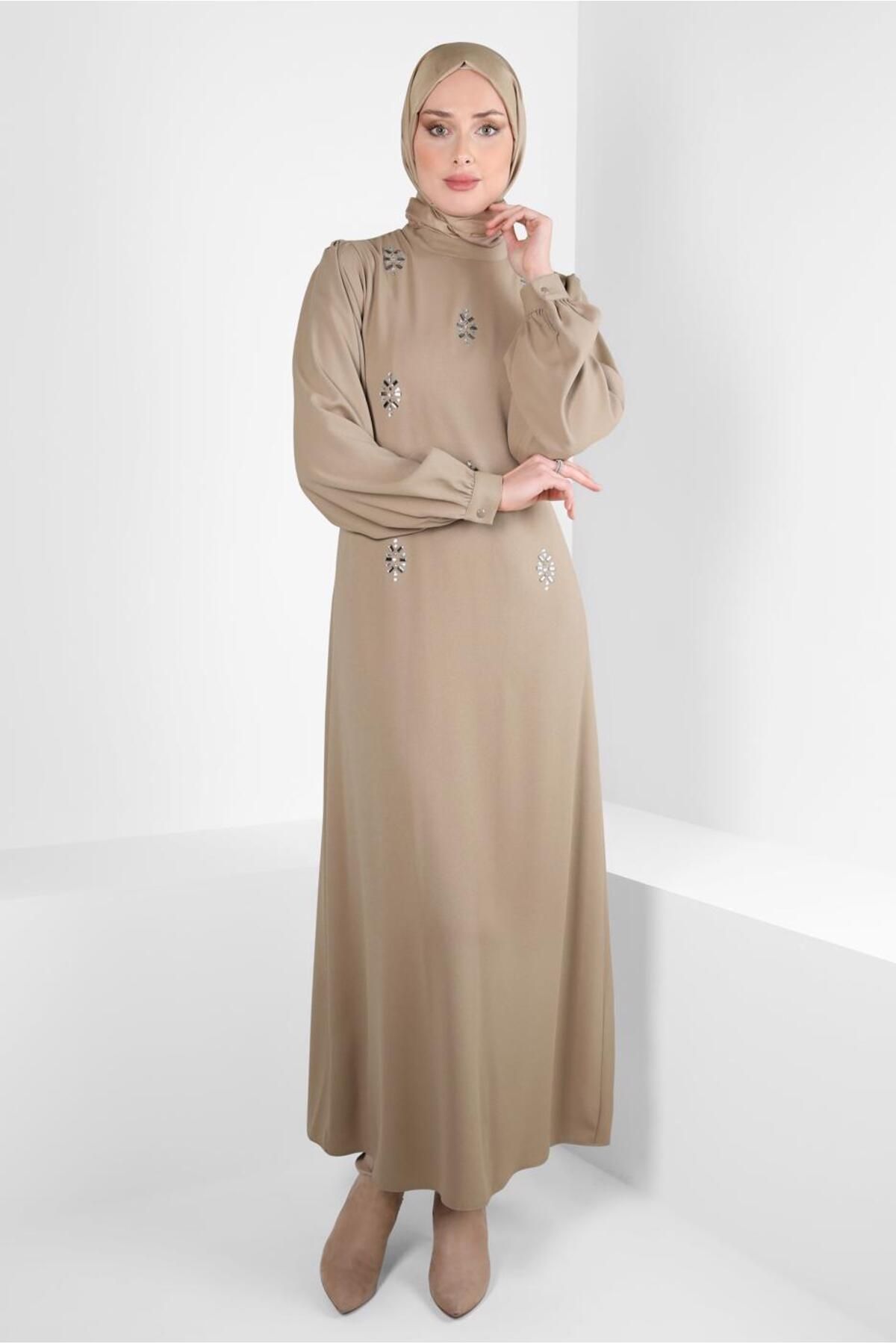 لباس کرپ کمربند سنگی 44356-1 Alvina