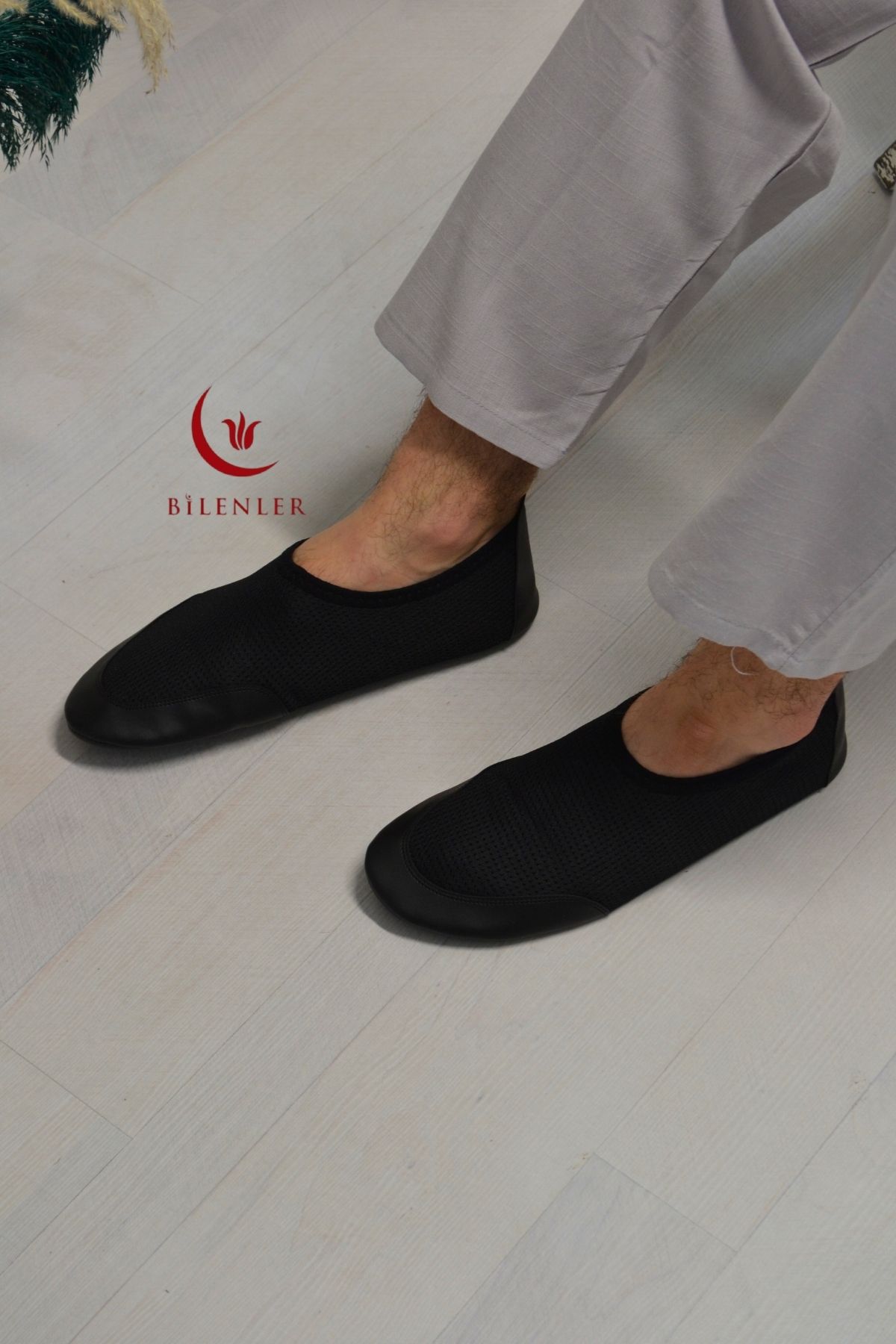 Bilenler-Non-Slip Sole Tawaf Booties for Hajj and Umrah 1St Grade Quality, Smart Insole Inside Booties 4