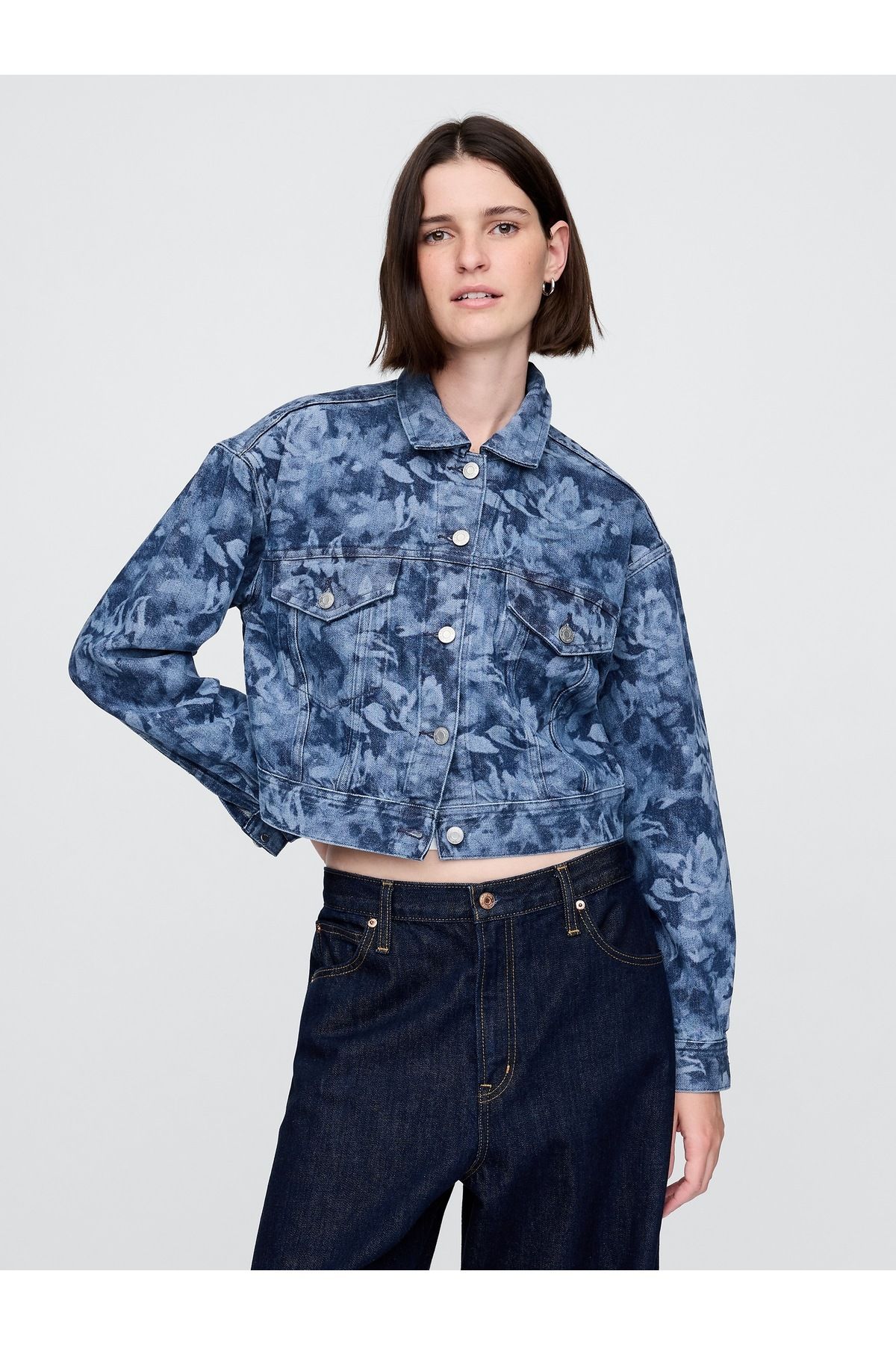 GAP Kadın Mavi Crop Floral Denim Icon Ceket