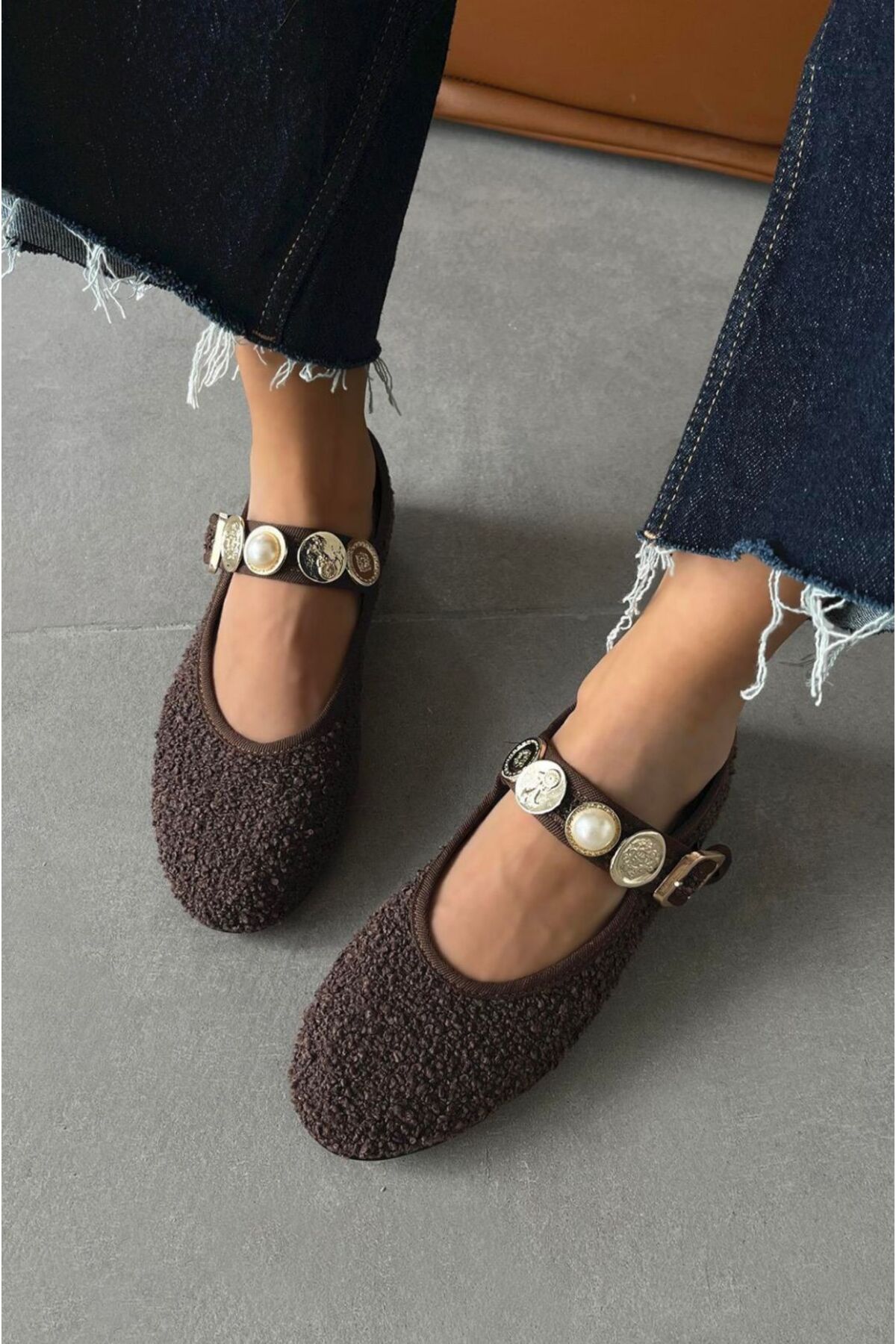 wolk shoes-إكسسوار نسائي من الكتان باللون البني من Nuda 3