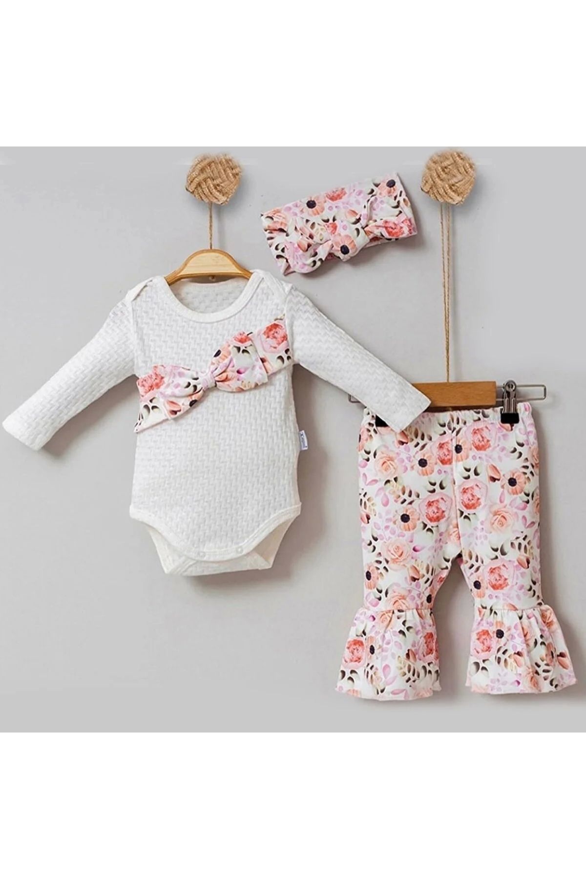 BYB MODA TASARIM 3-12 Ay Kız Bebek Takımı Çiçek Fiyonklu 3'lü Krem