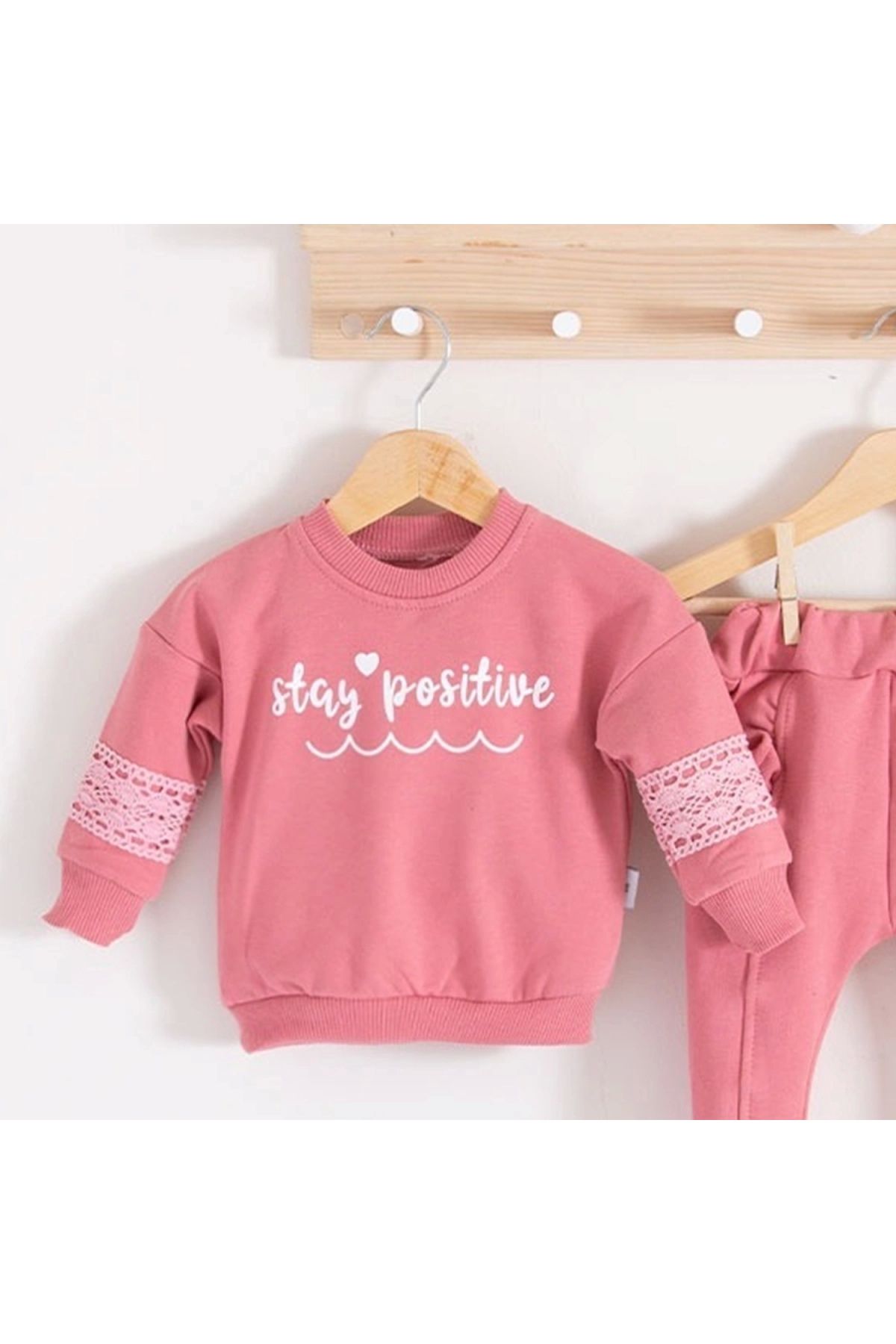 BYB MODA TASARIM 3-18 Ay Kız Bebek Takımı Stay Pozitive Dantelli 2'li Fuşya