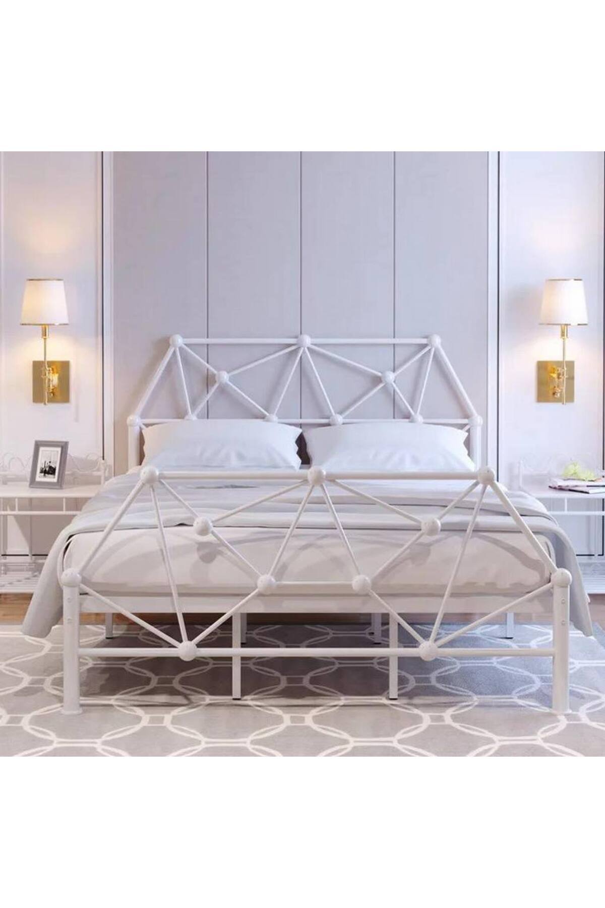 Generic-سرير مزدوج معدني متين بتصميم انسيابي عصري 200×200 سم أبيض 3