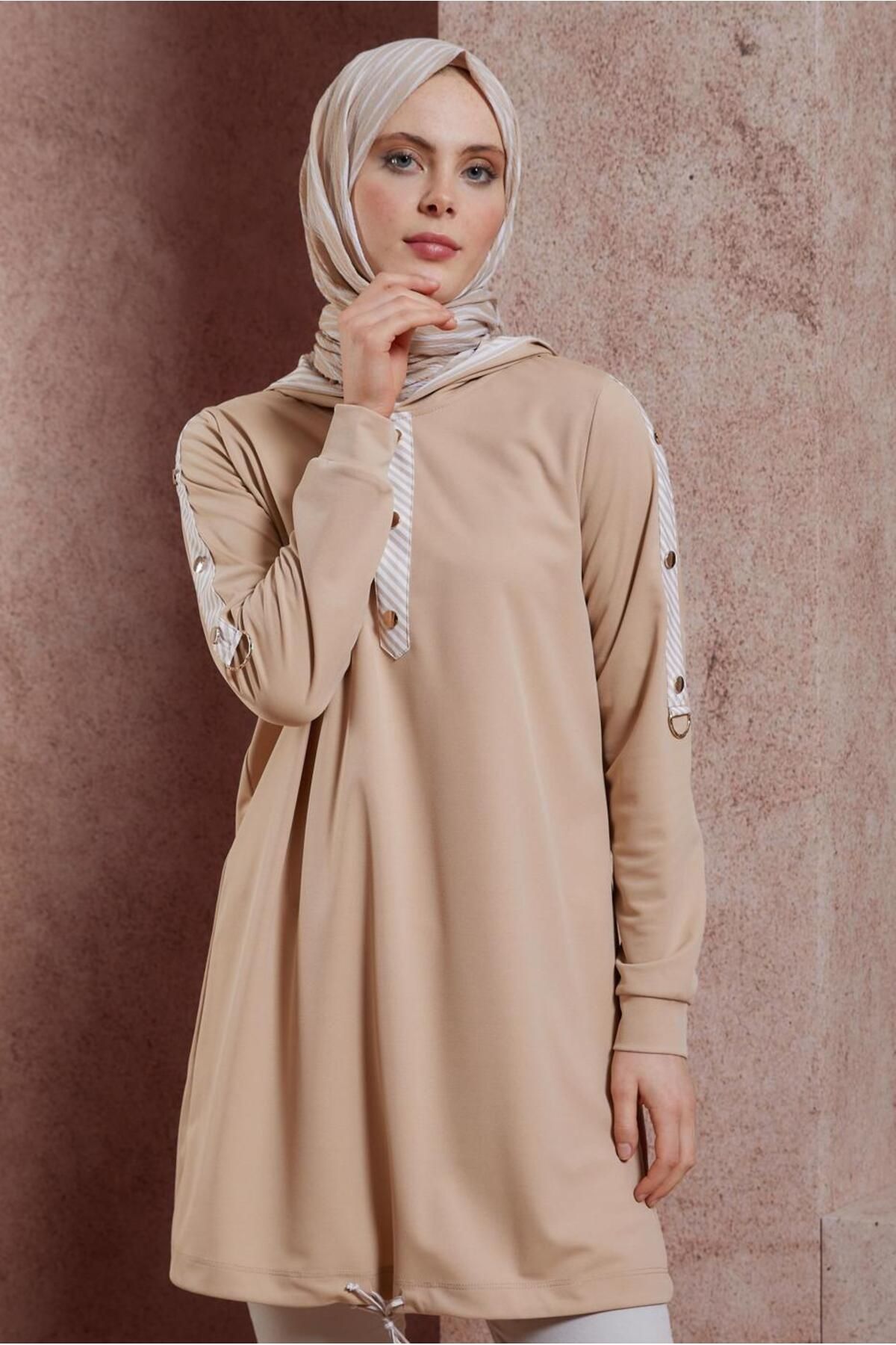 تونیک ورزشی کلاه دار 43783 Alvina