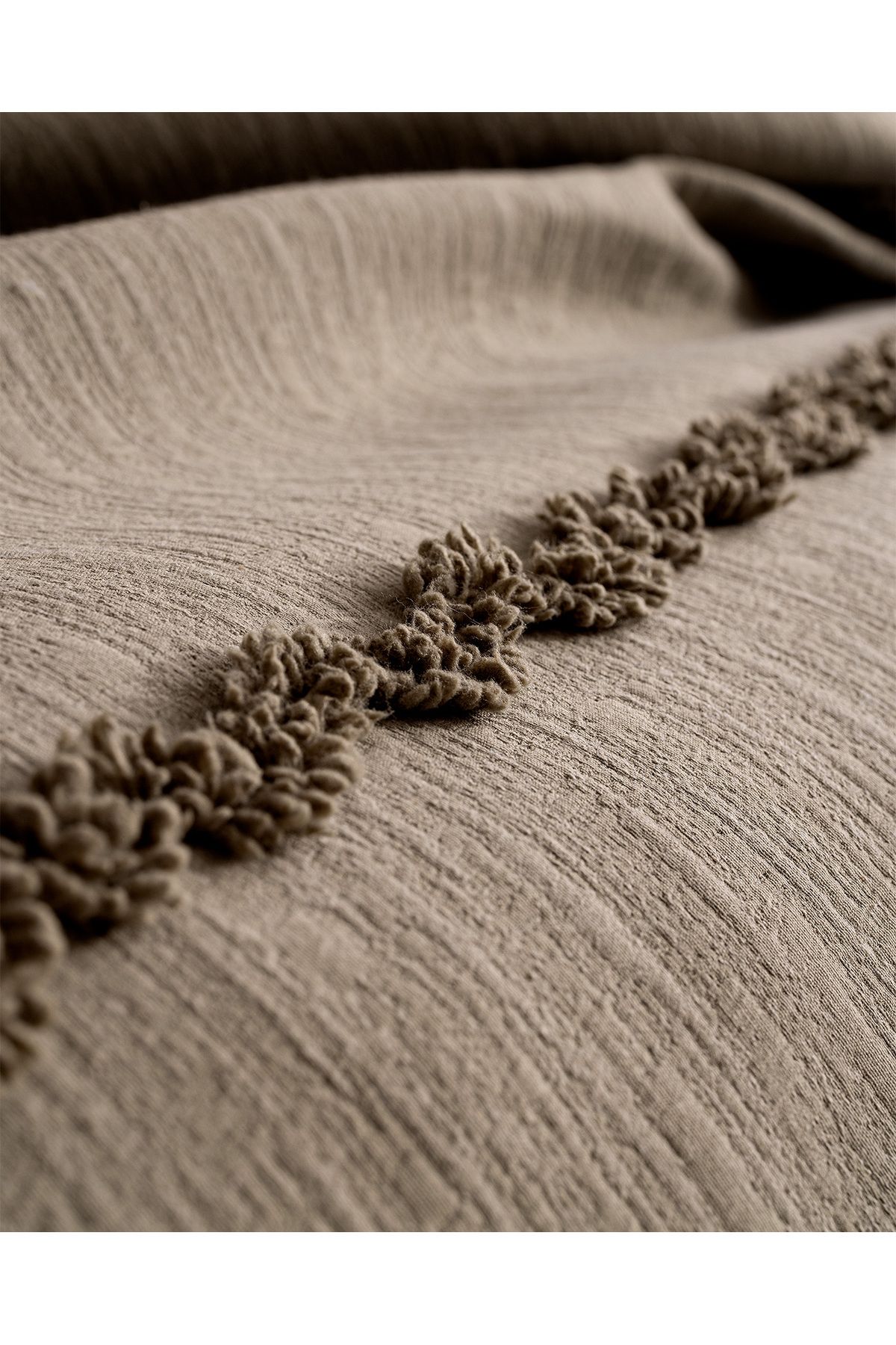 Madame Coco-Rostrenen Double Cotton Bedspread - Khaki 7